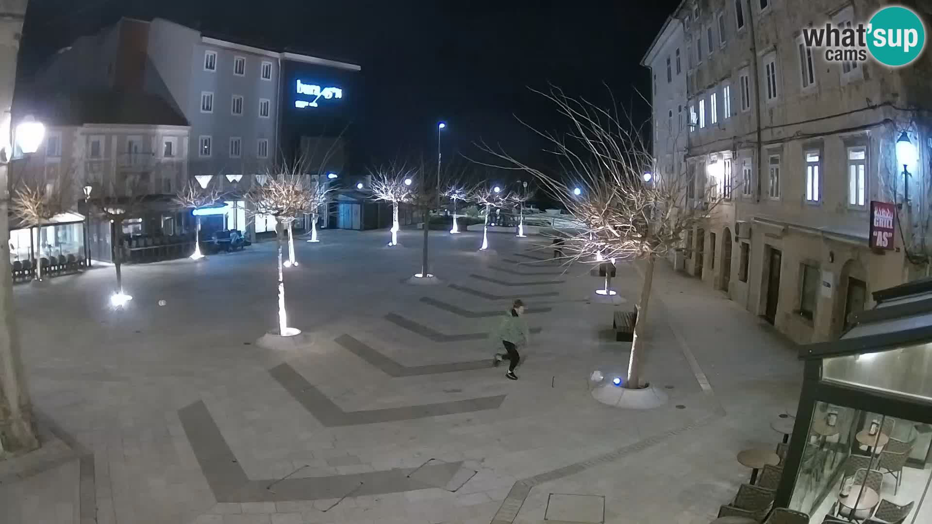 Centro de la ciudad de Senj – plaza Pavlin – Live Cam Dalmacia