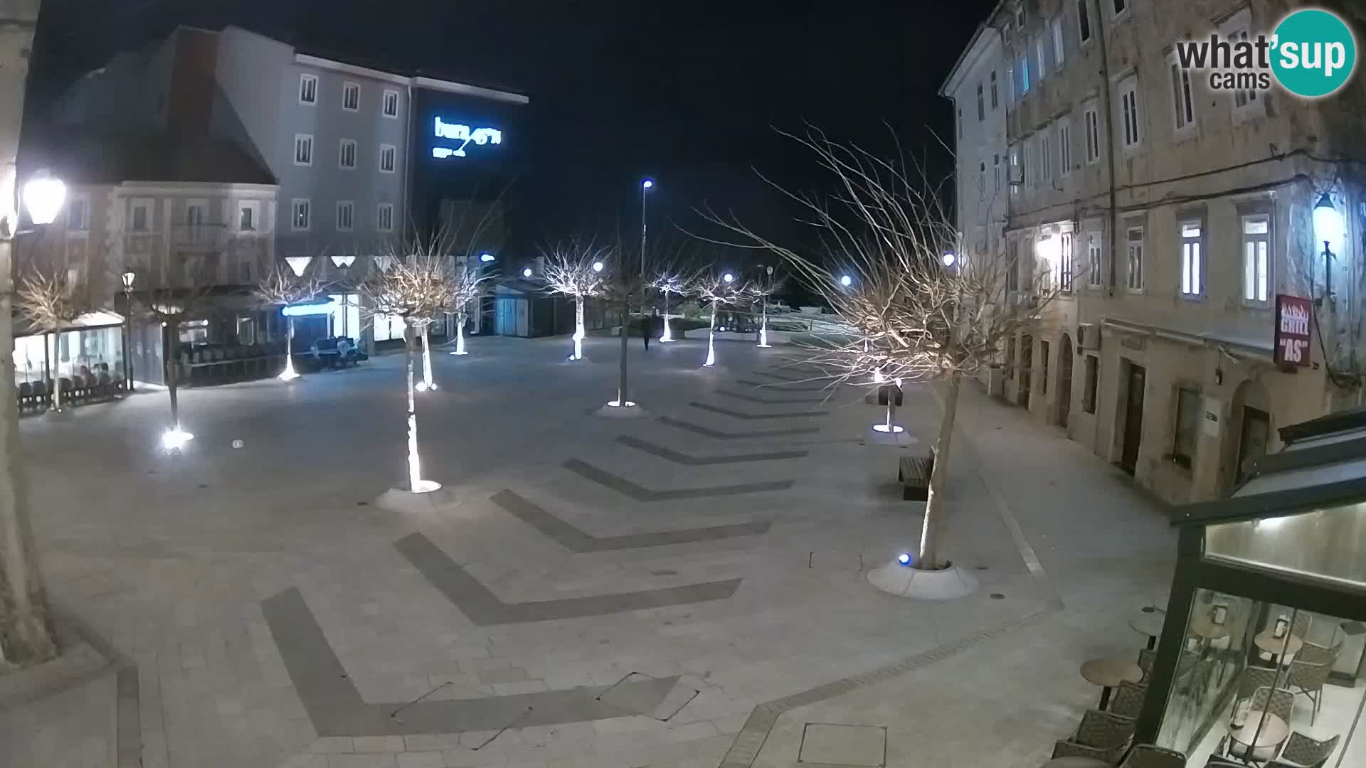 Zentrum der Stadt Senj – Pavlin platz – Live Cam Dalmatia