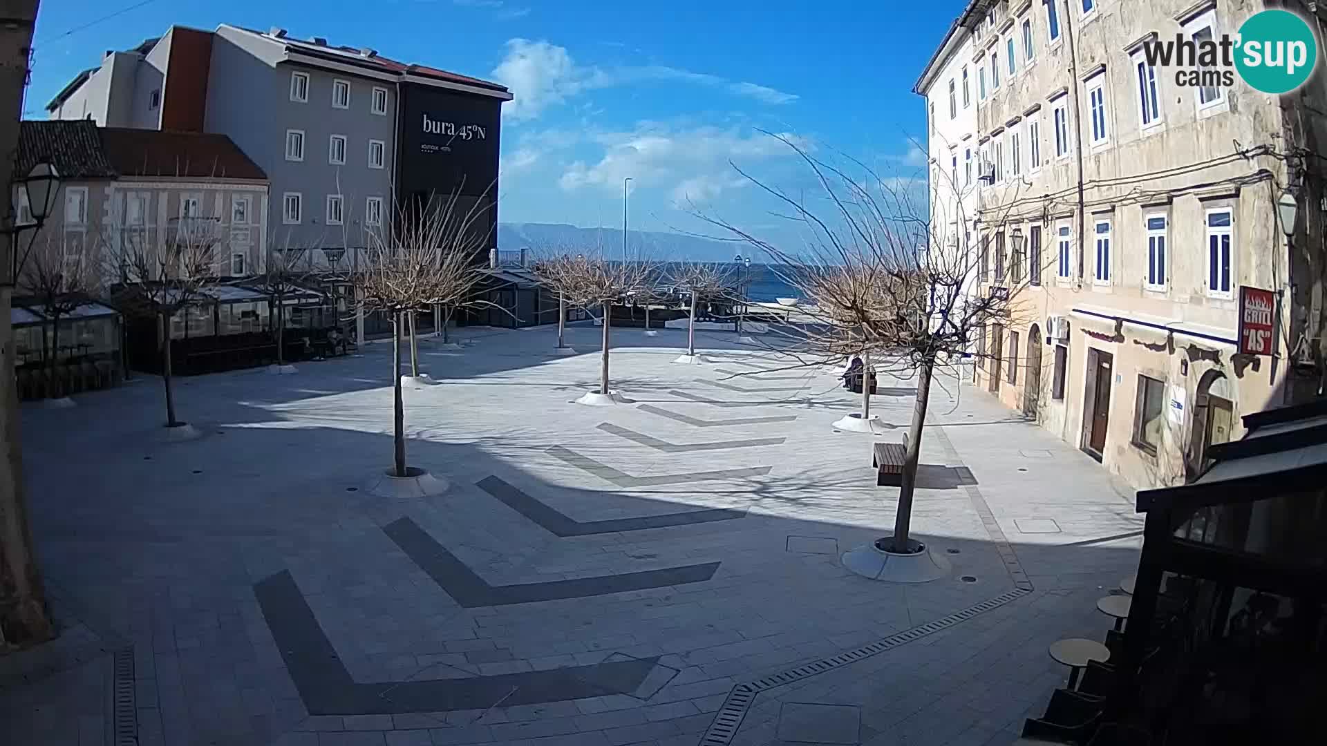 Zentrum der Stadt Senj – Pavlin platz – Live Cam Dalmatia