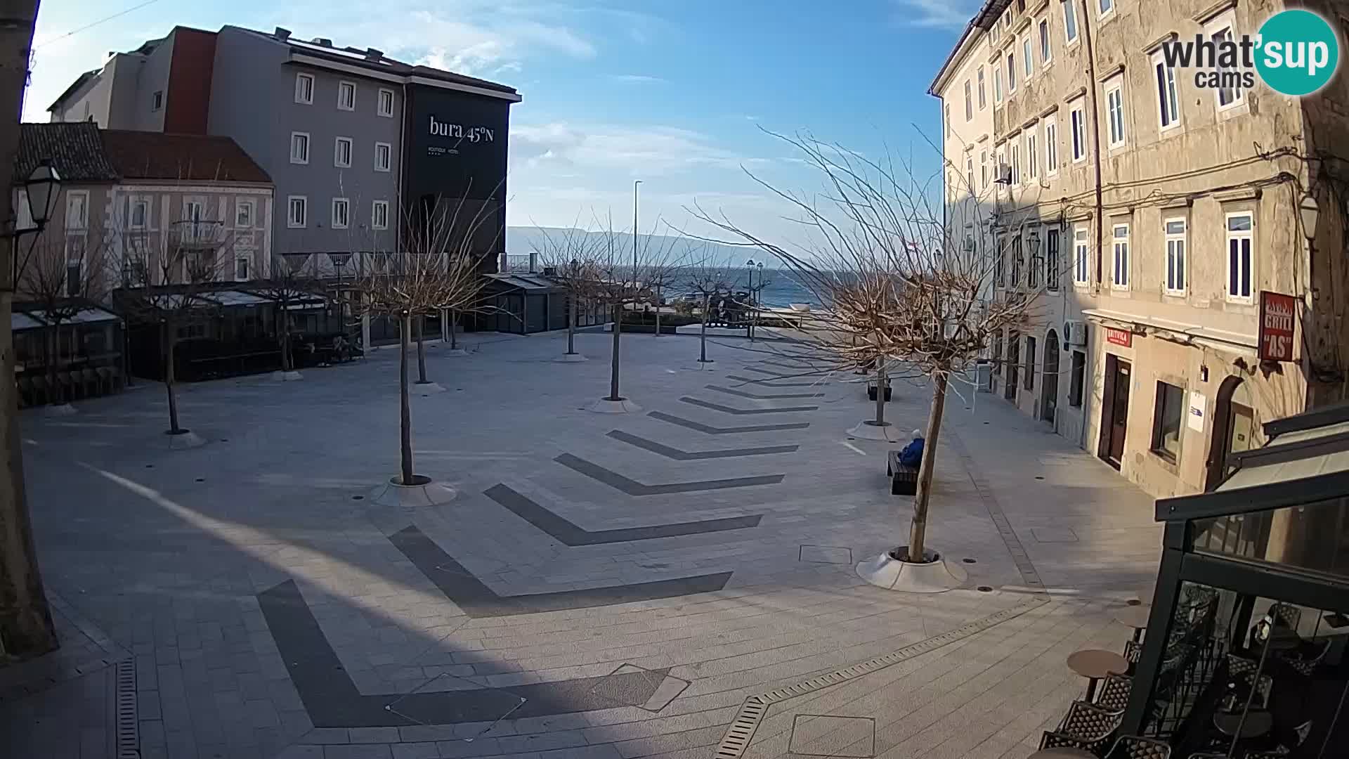 Zentrum der Stadt Senj – Pavlin platz – Live Cam Dalmatia