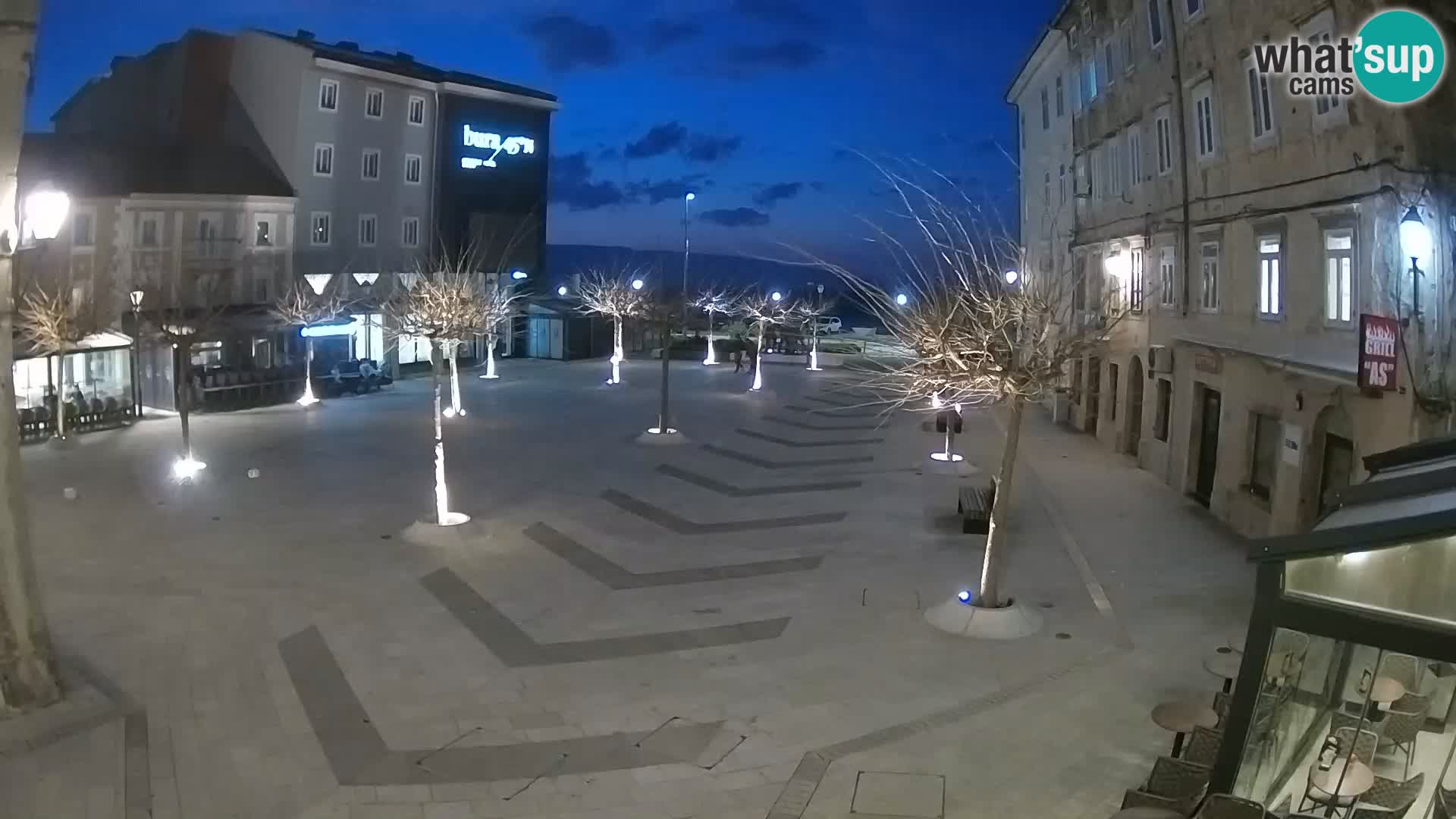 Center mesta Senj – Pavlinski trg – spletne kamere Dalmacija