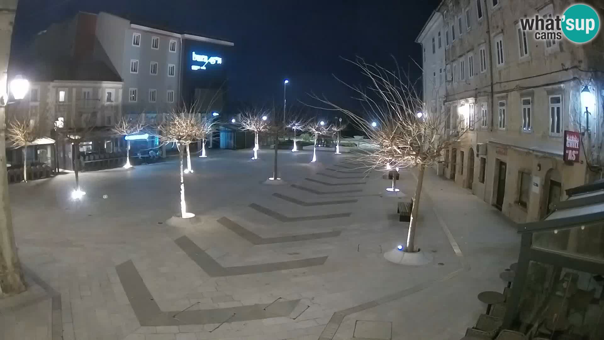Centro de la ciudad de Senj – plaza Pavlin – Live Cam Dalmacia