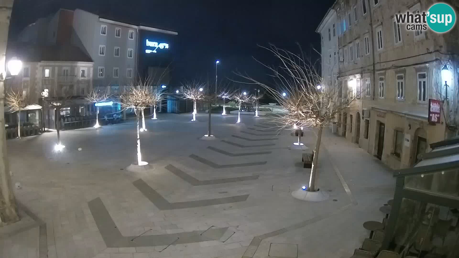 Zentrum der Stadt Senj – Pavlin platz – Live Cam Dalmatia
