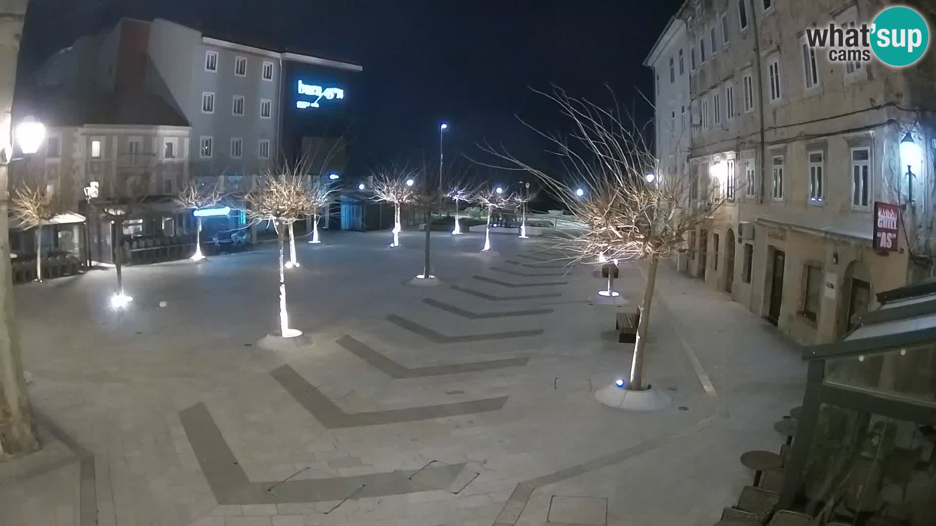 Zentrum der Stadt Senj – Pavlin platz – Live Cam Dalmatia
