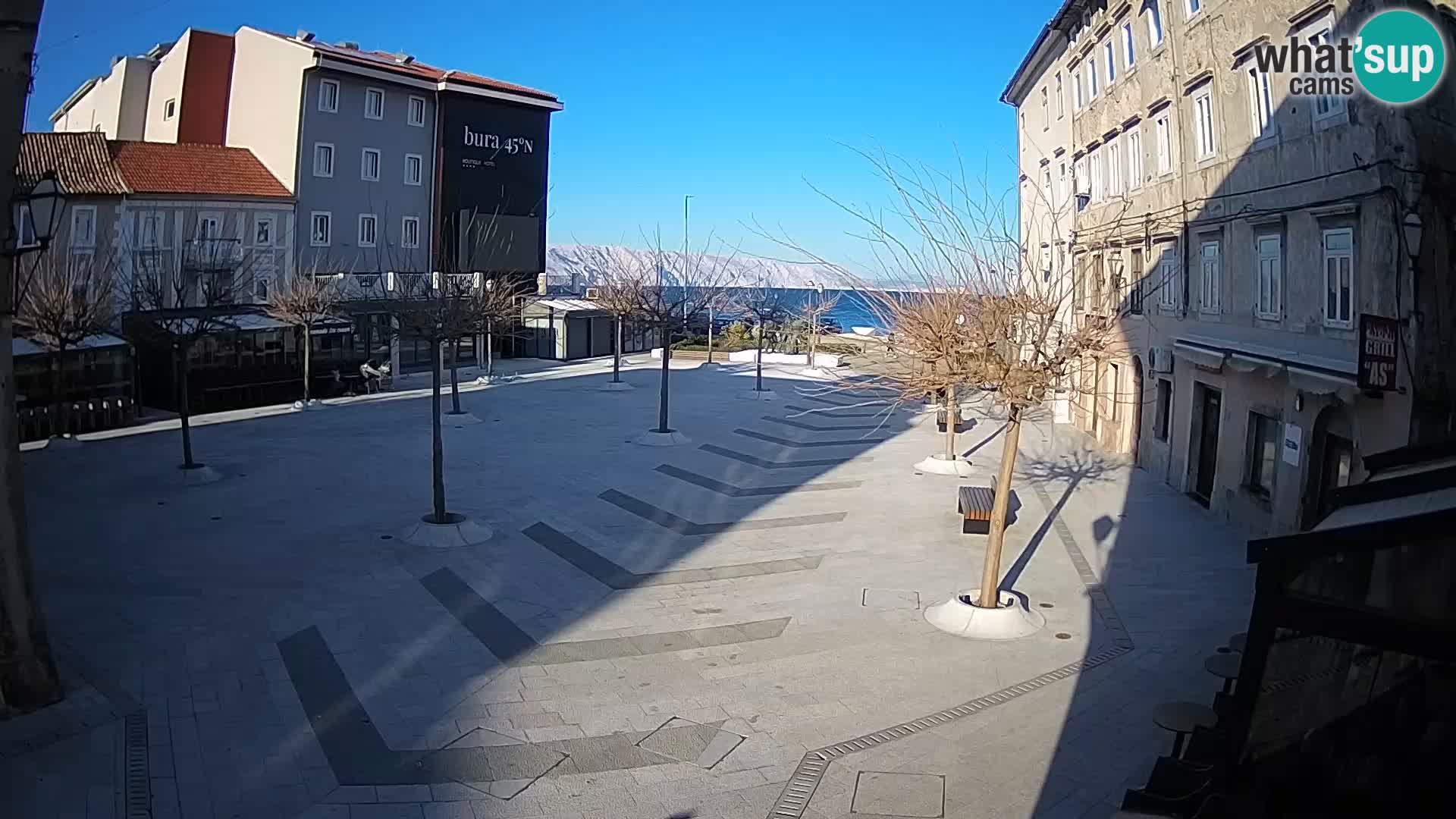 Center mesta Senj – Pavlinski trg – spletne kamere Dalmacija