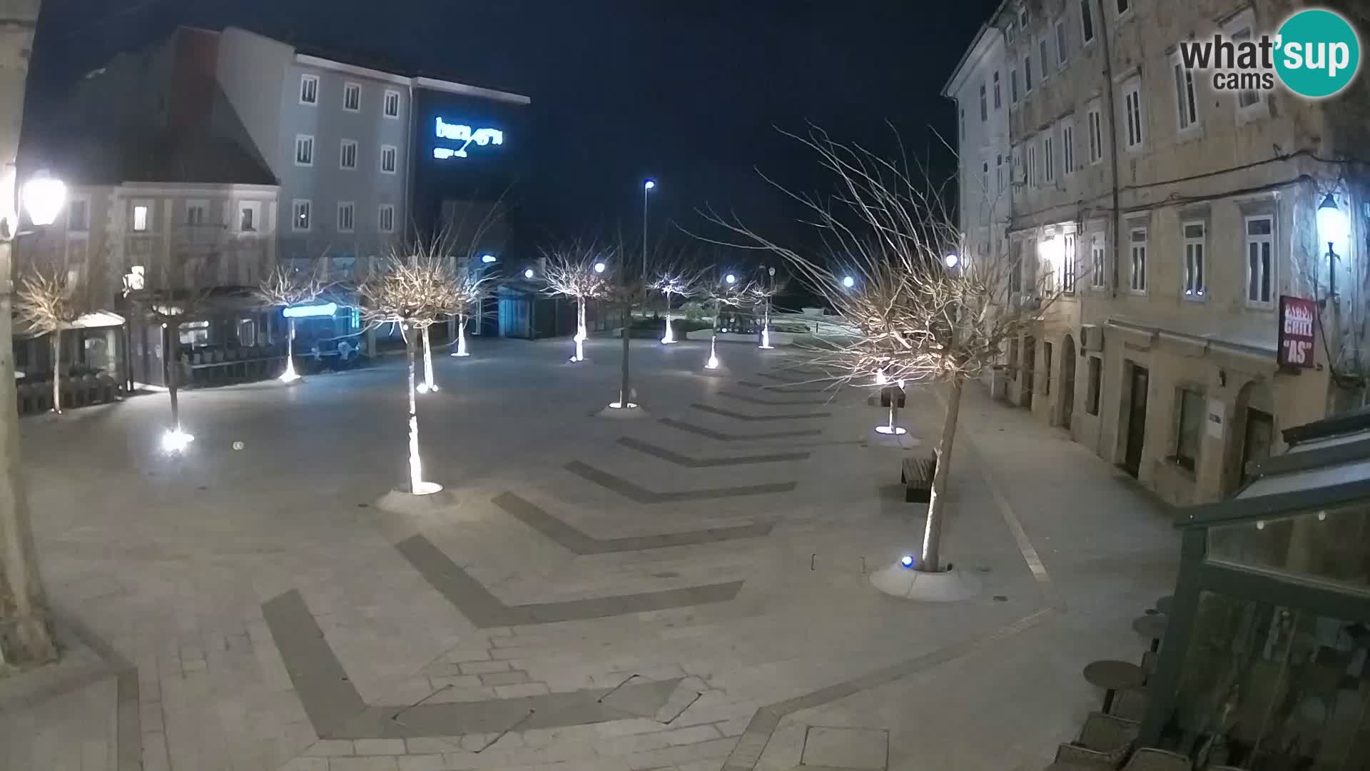Zentrum der Stadt Senj – Pavlin platz – Live Cam Dalmatia