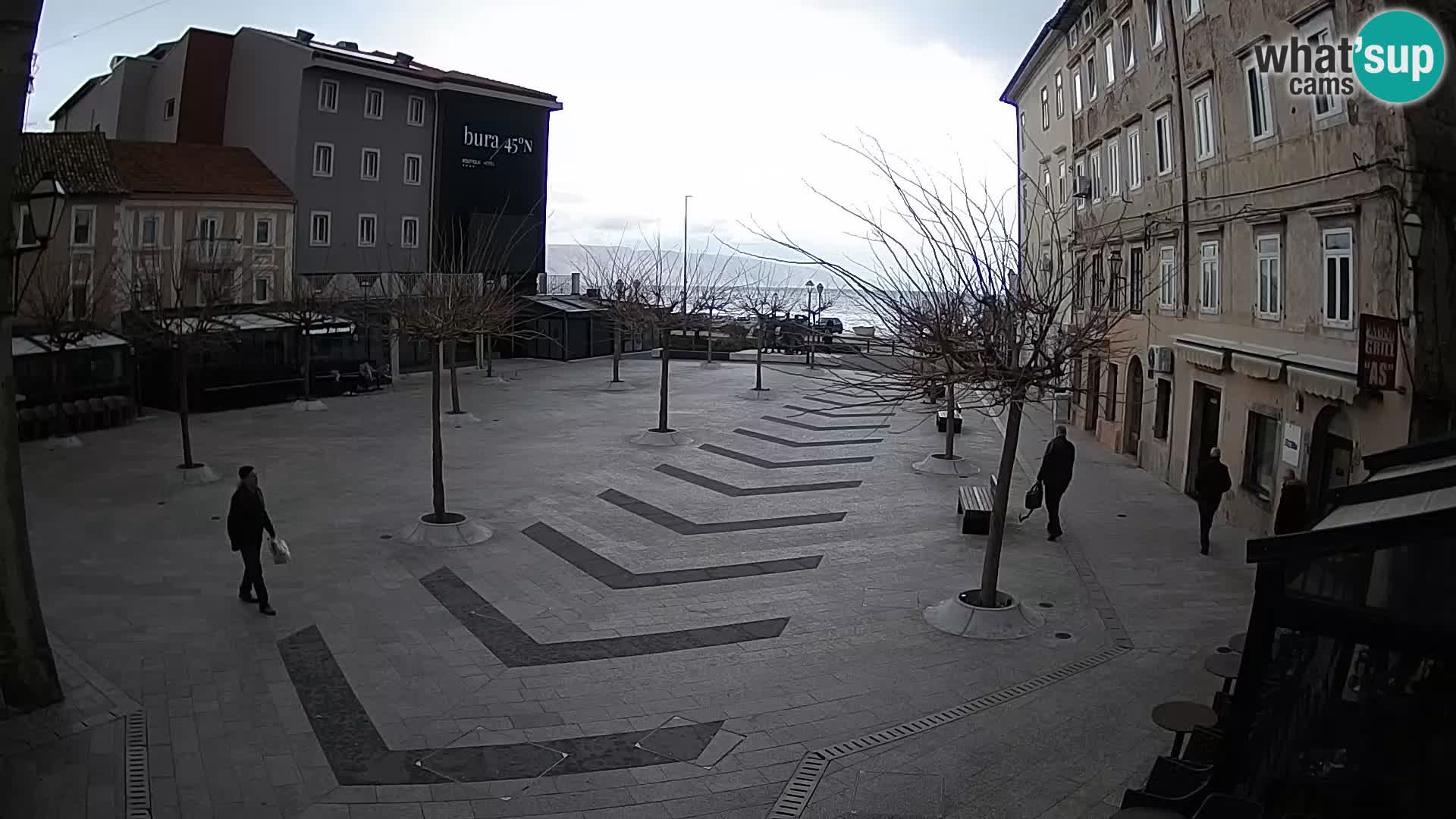 Zentrum der Stadt Senj – Pavlin platz – Live Cam Dalmatia