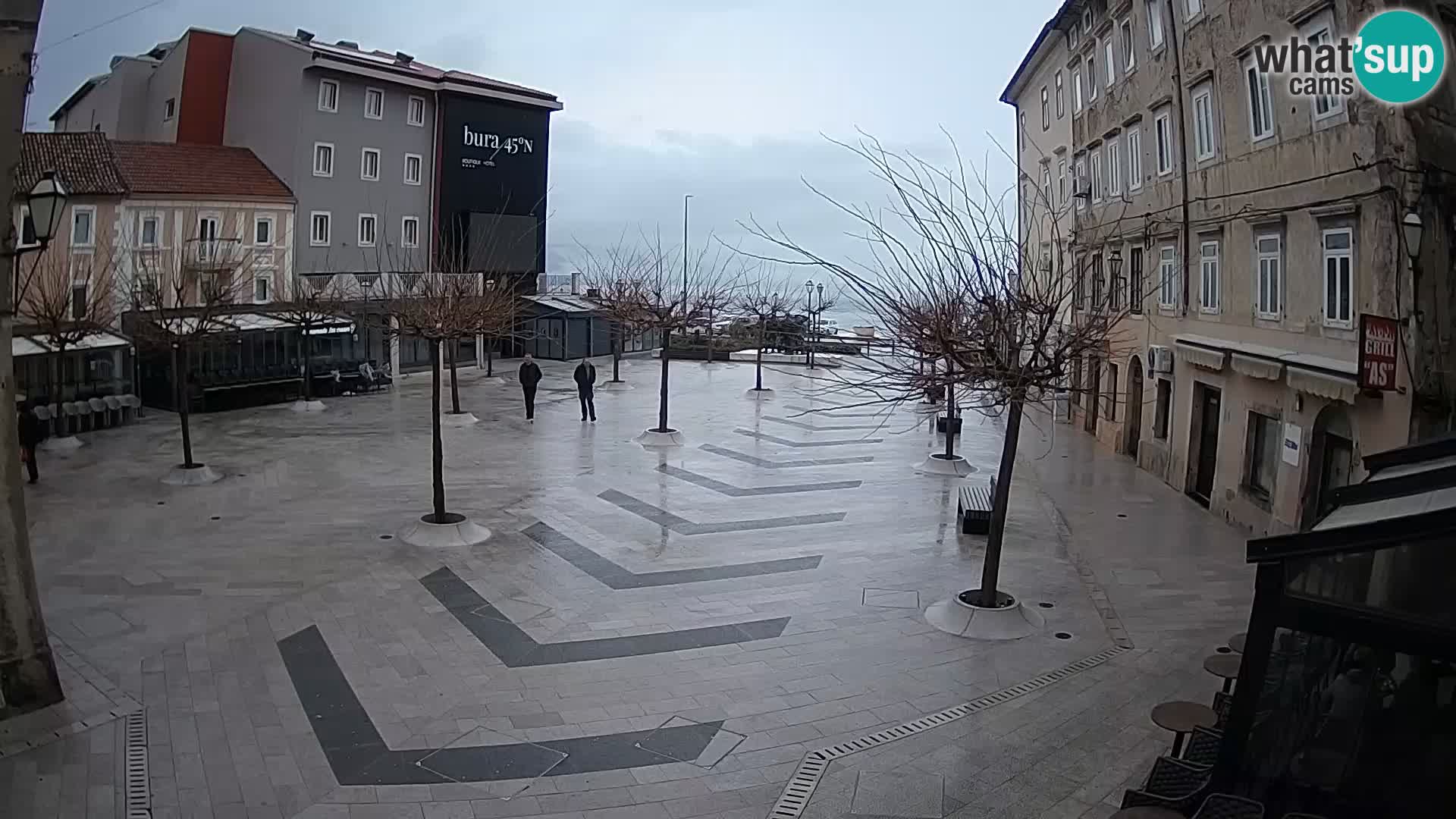 Centro de la ciudad de Senj – plaza Pavlin – Live Cam Dalmacia