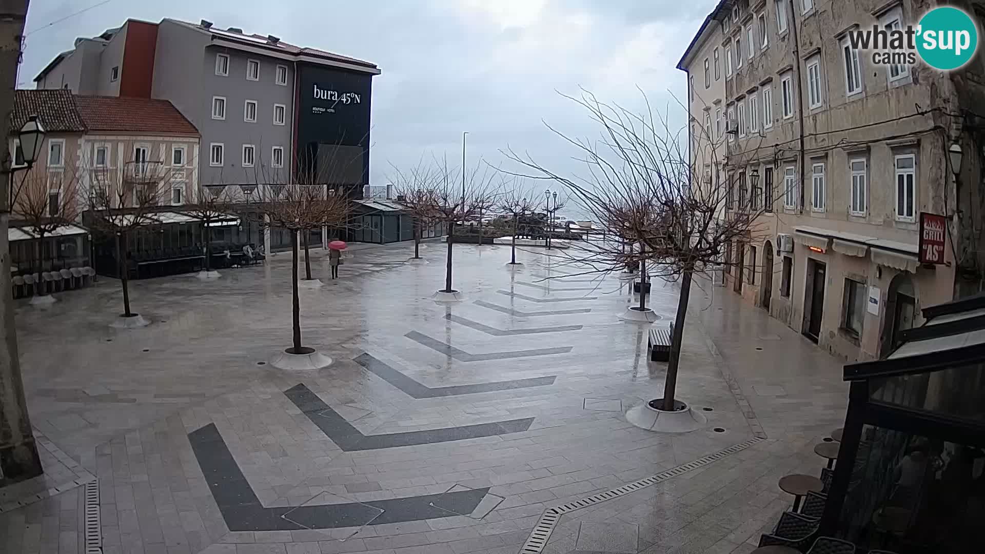 Zentrum der Stadt Senj – Pavlin platz – Live Cam Dalmatia