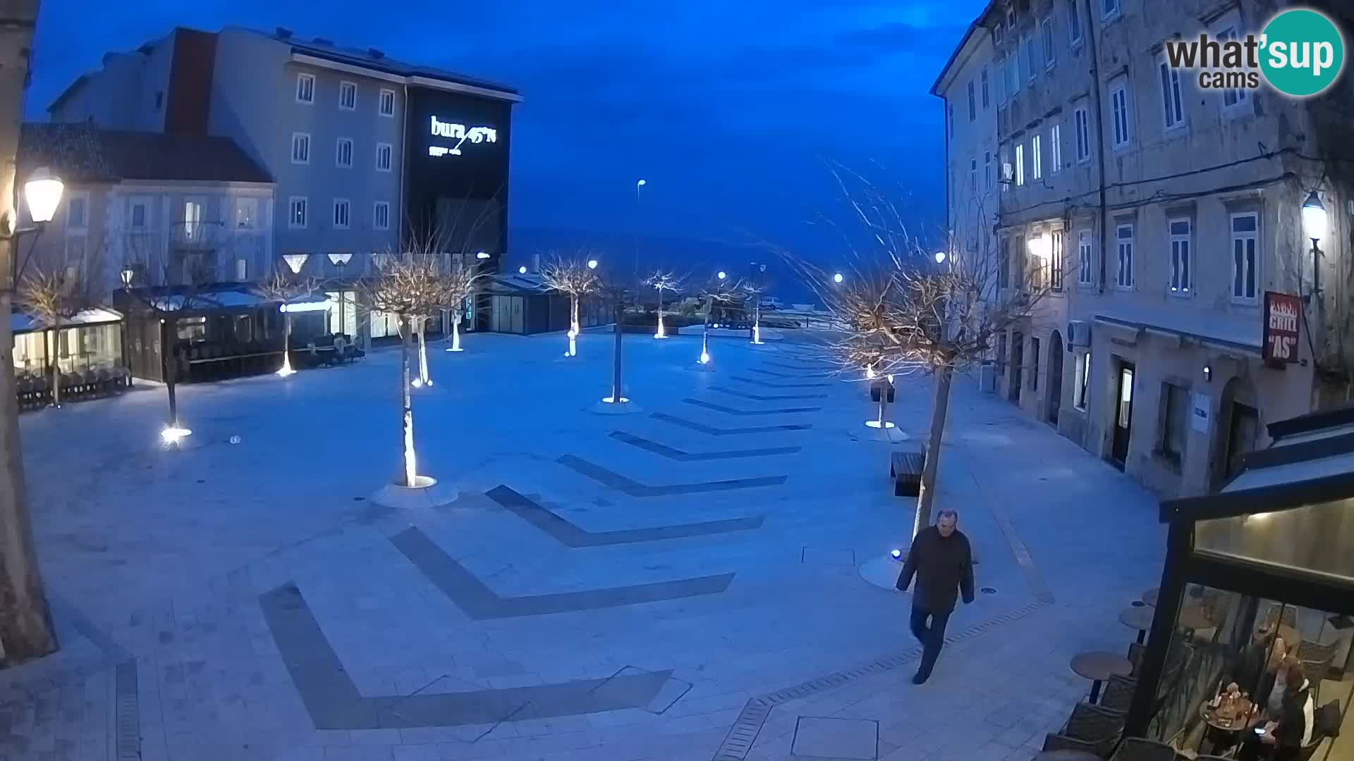 Centro de la ciudad de Senj – plaza Pavlin – Live Cam Dalmacia