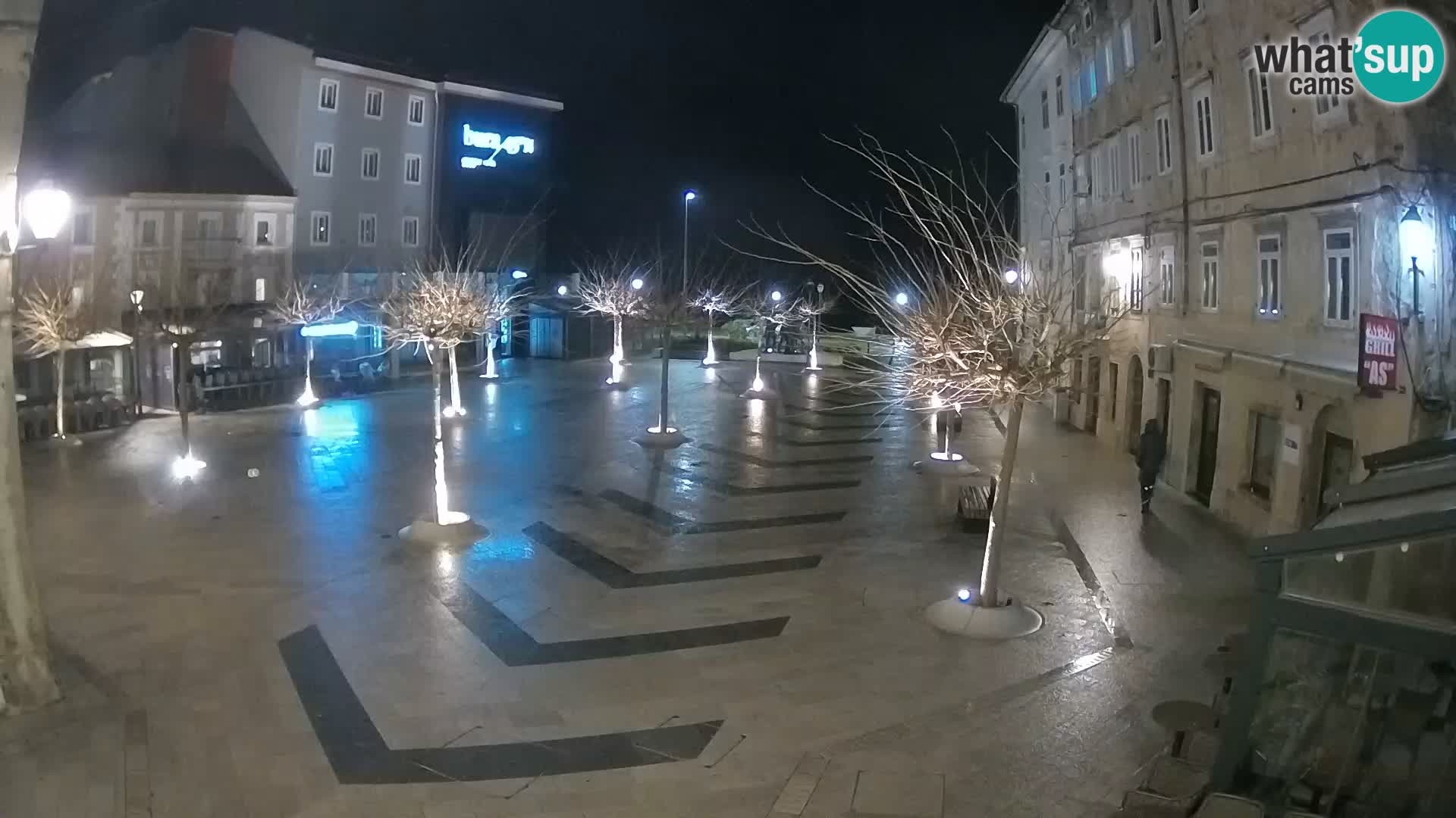 Center mesta Senj – Pavlinski trg – spletne kamere Dalmacija