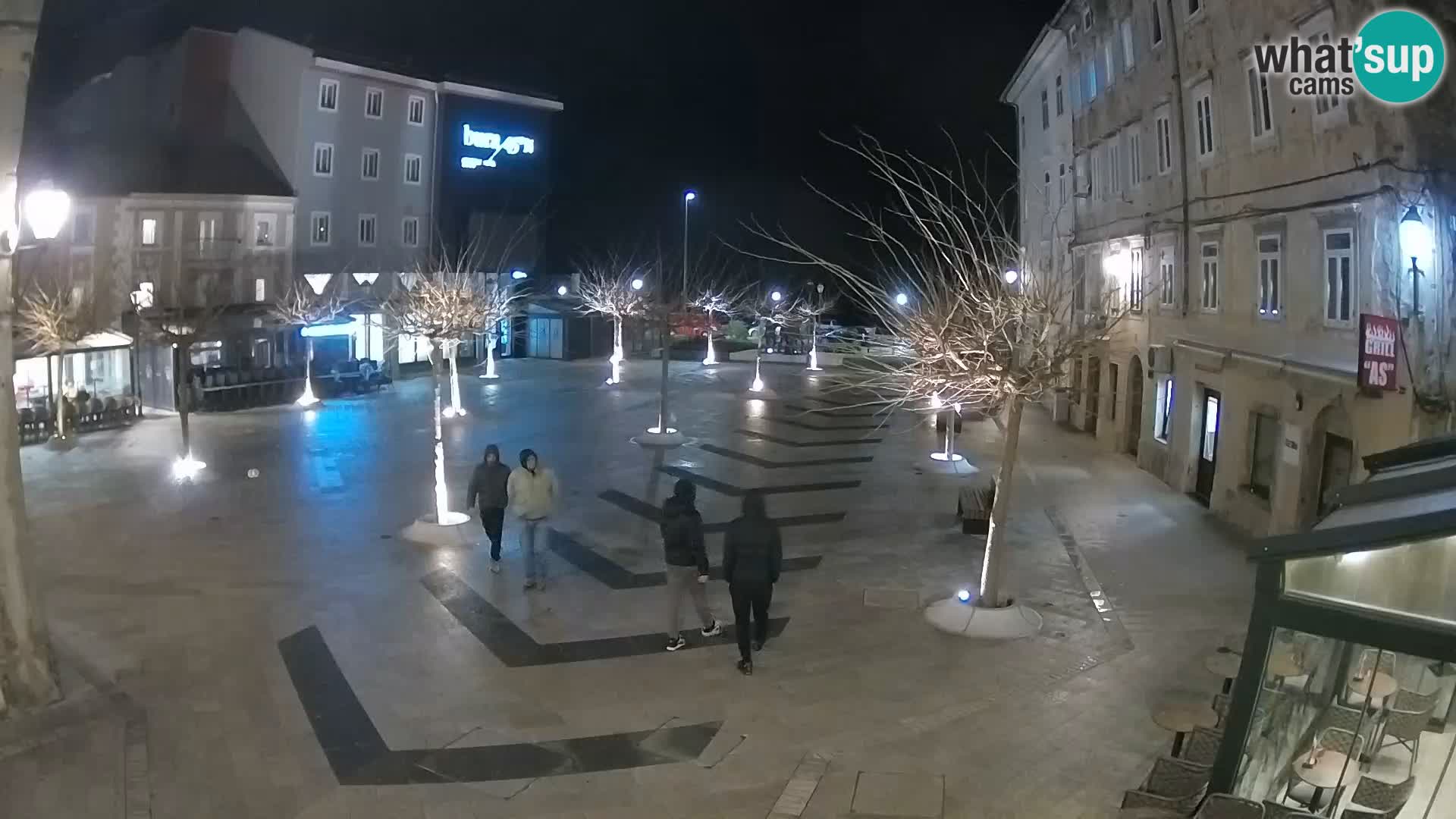 Center mesta Senj – Pavlinski trg – spletne kamere Dalmacija