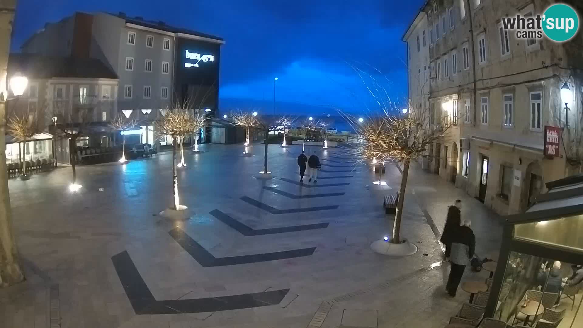 Center mesta Senj – Pavlinski trg – spletne kamere Dalmacija