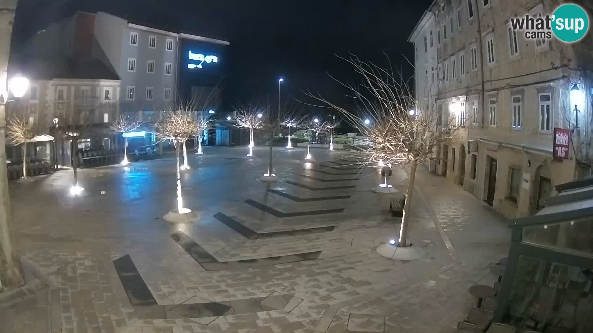 Zentrum der Stadt Senj – Pavlin platz – Live Cam Dalmatia