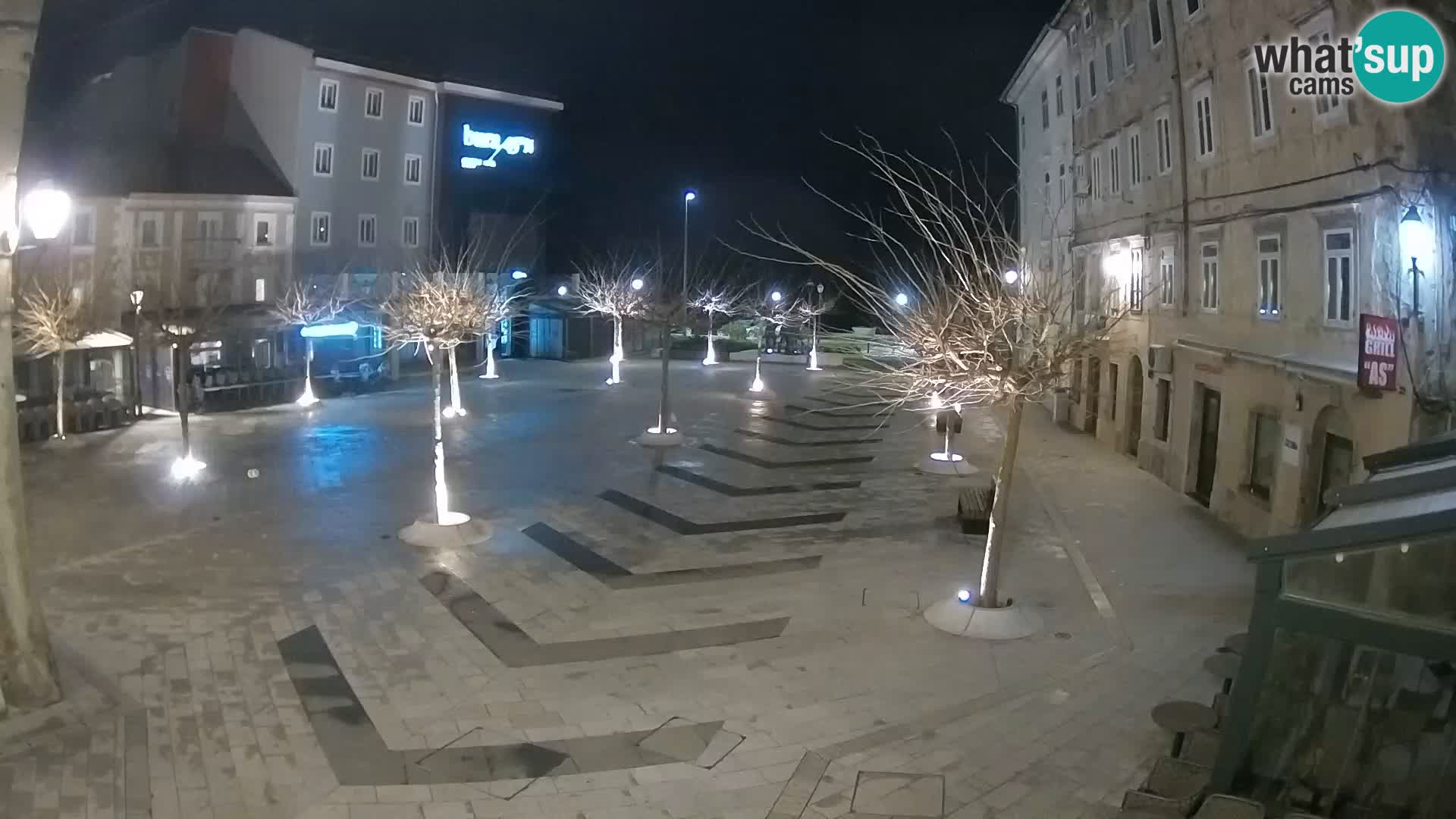 Zentrum der Stadt Senj – Pavlin platz – Live Cam Dalmatia