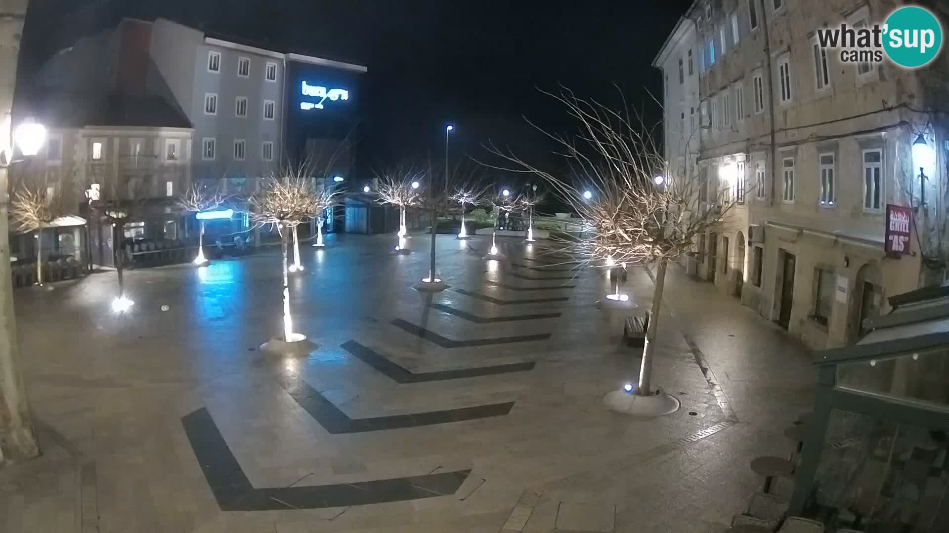 Center mesta Senj – Pavlinski trg – spletne kamere Dalmacija