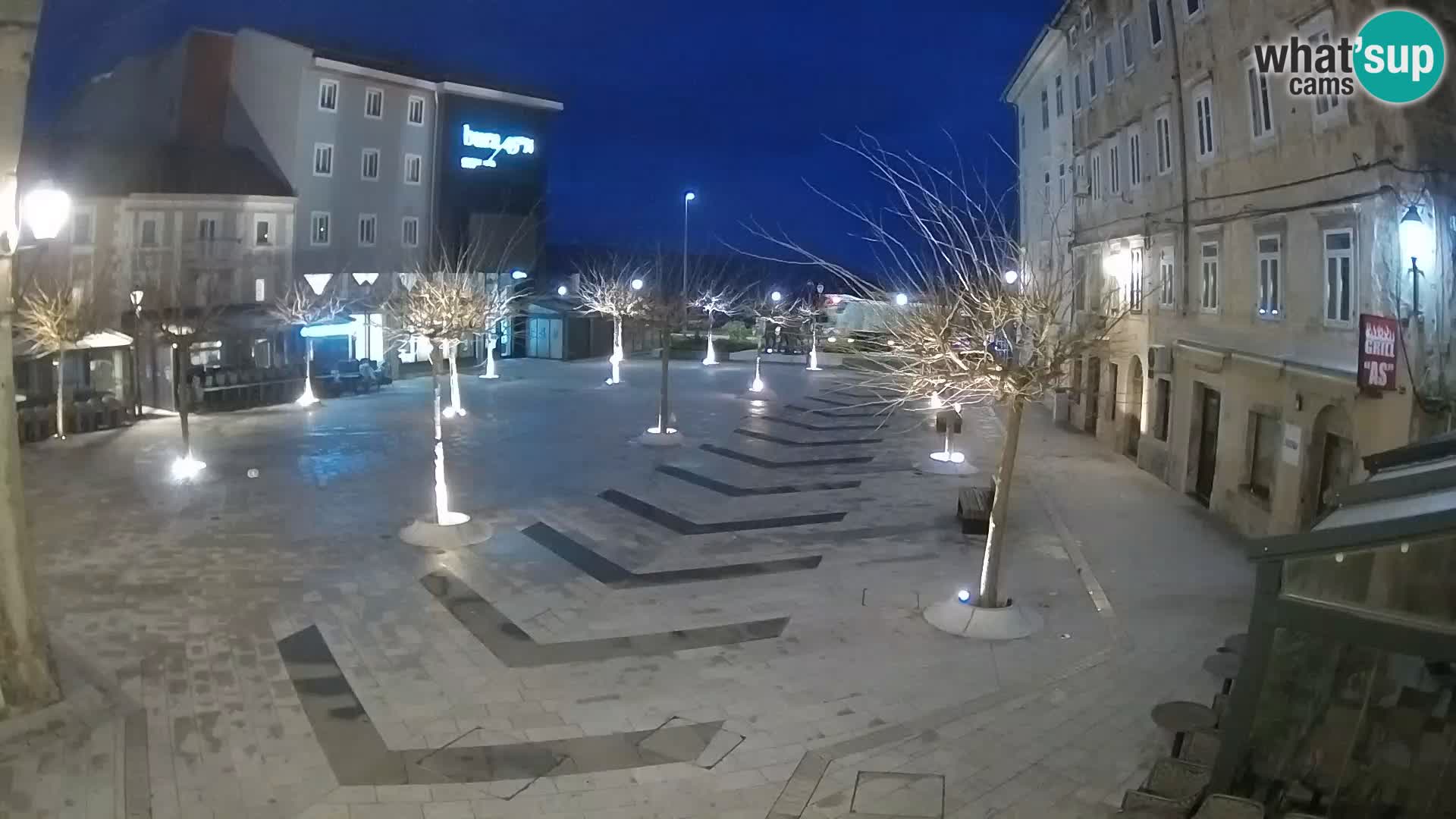 Centro de la ciudad de Senj – plaza Pavlin – Live Cam Dalmacia