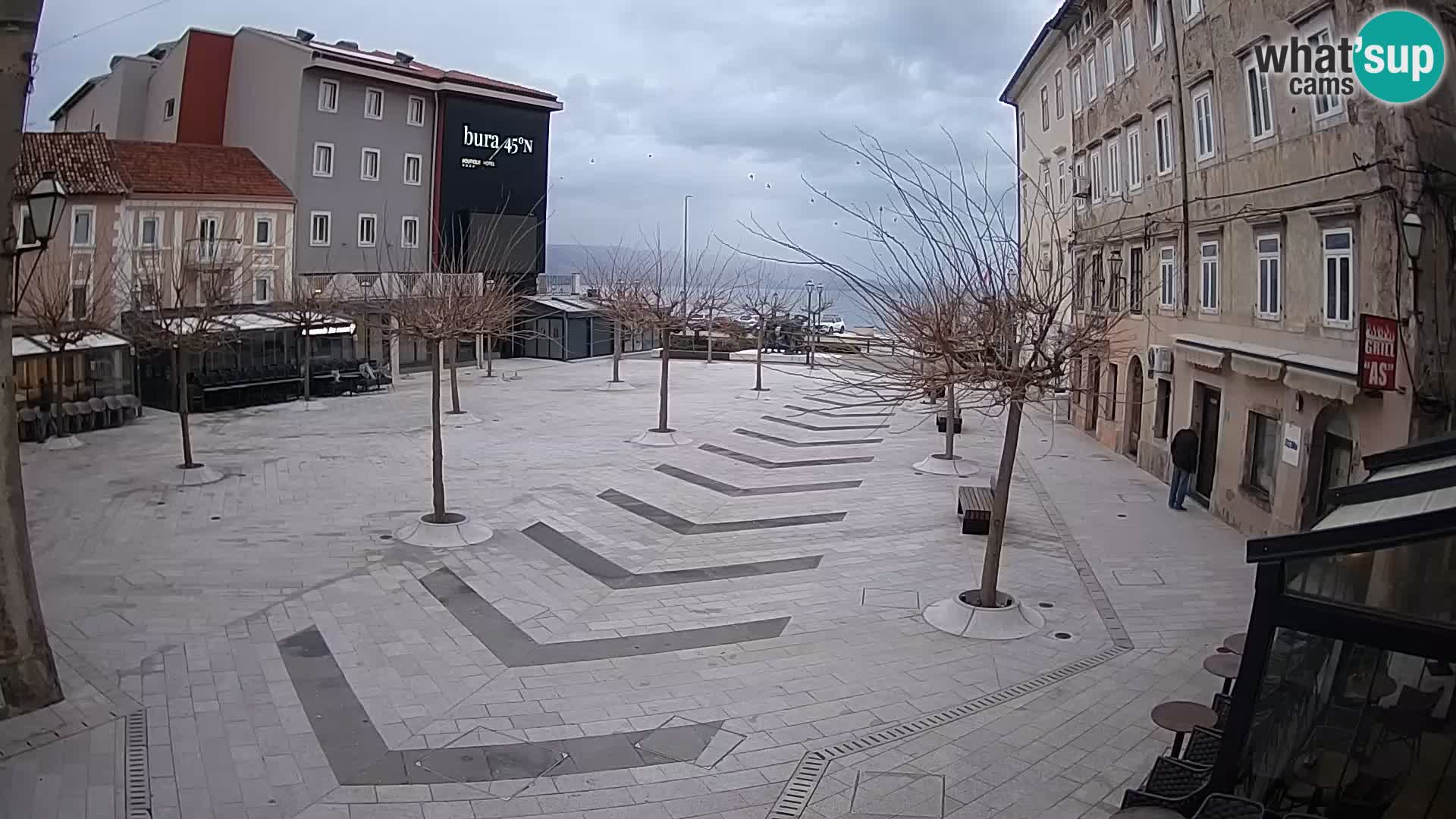 Zentrum der Stadt Senj – Pavlin platz – Live Cam Dalmatia