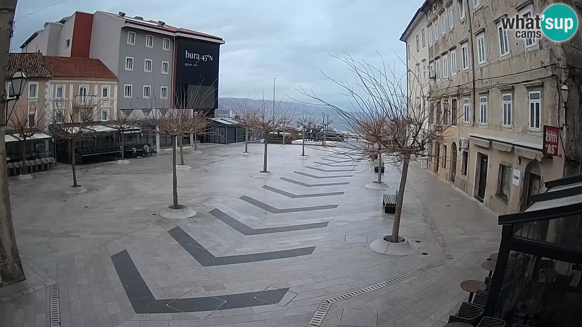 Center mesta Senj – Pavlinski trg – spletne kamere Dalmacija