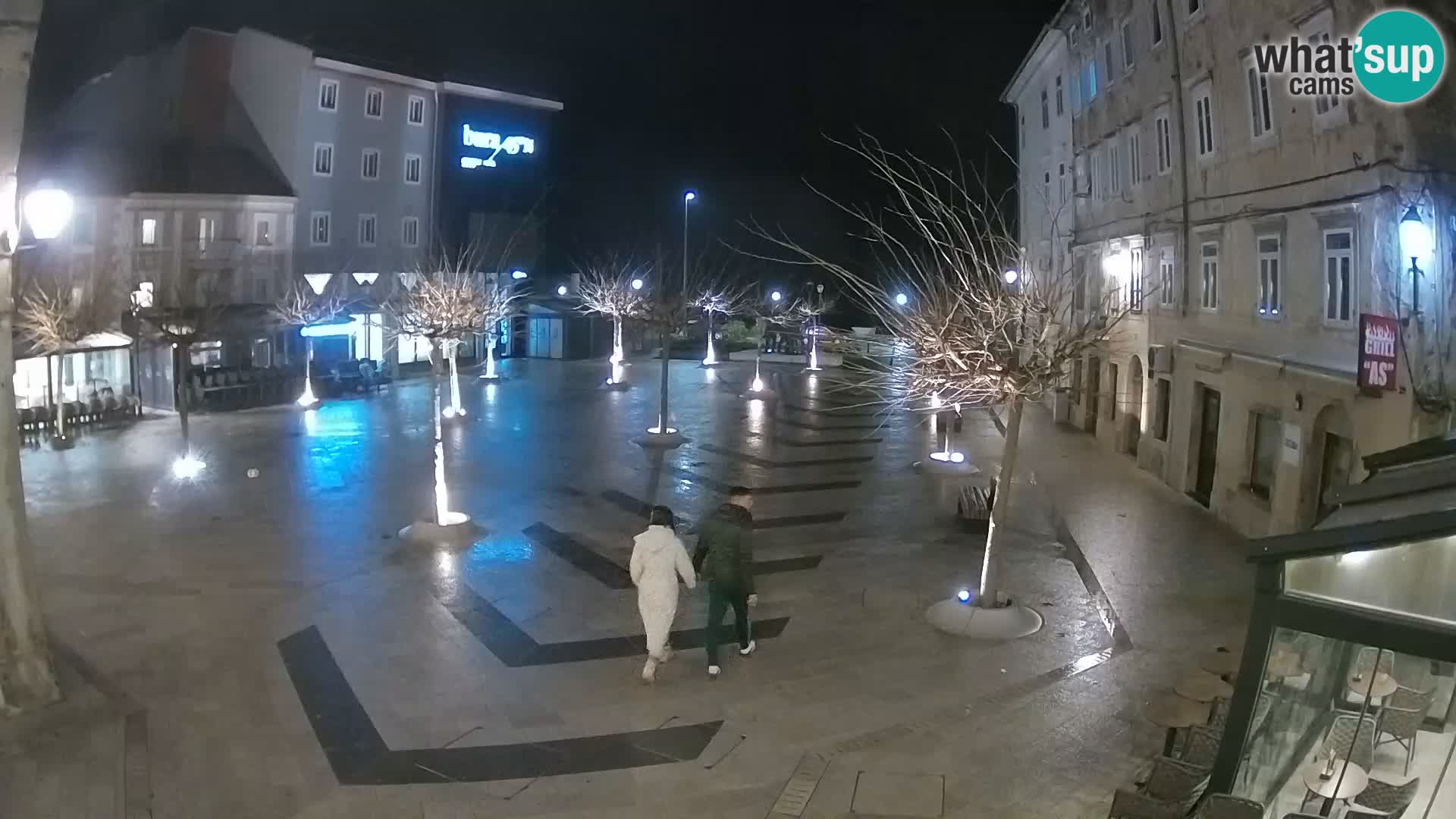 Zentrum der Stadt Senj – Pavlin platz – Live Cam Dalmatia