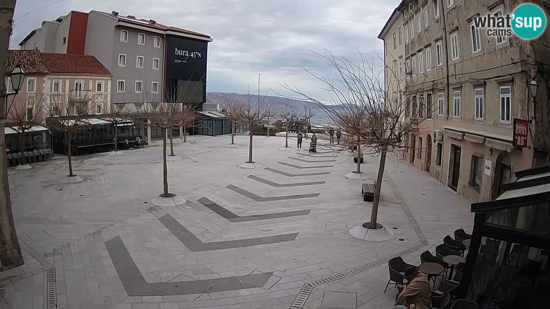 Zentrum der Stadt Senj – Pavlin platz – Live Cam Dalmatia
