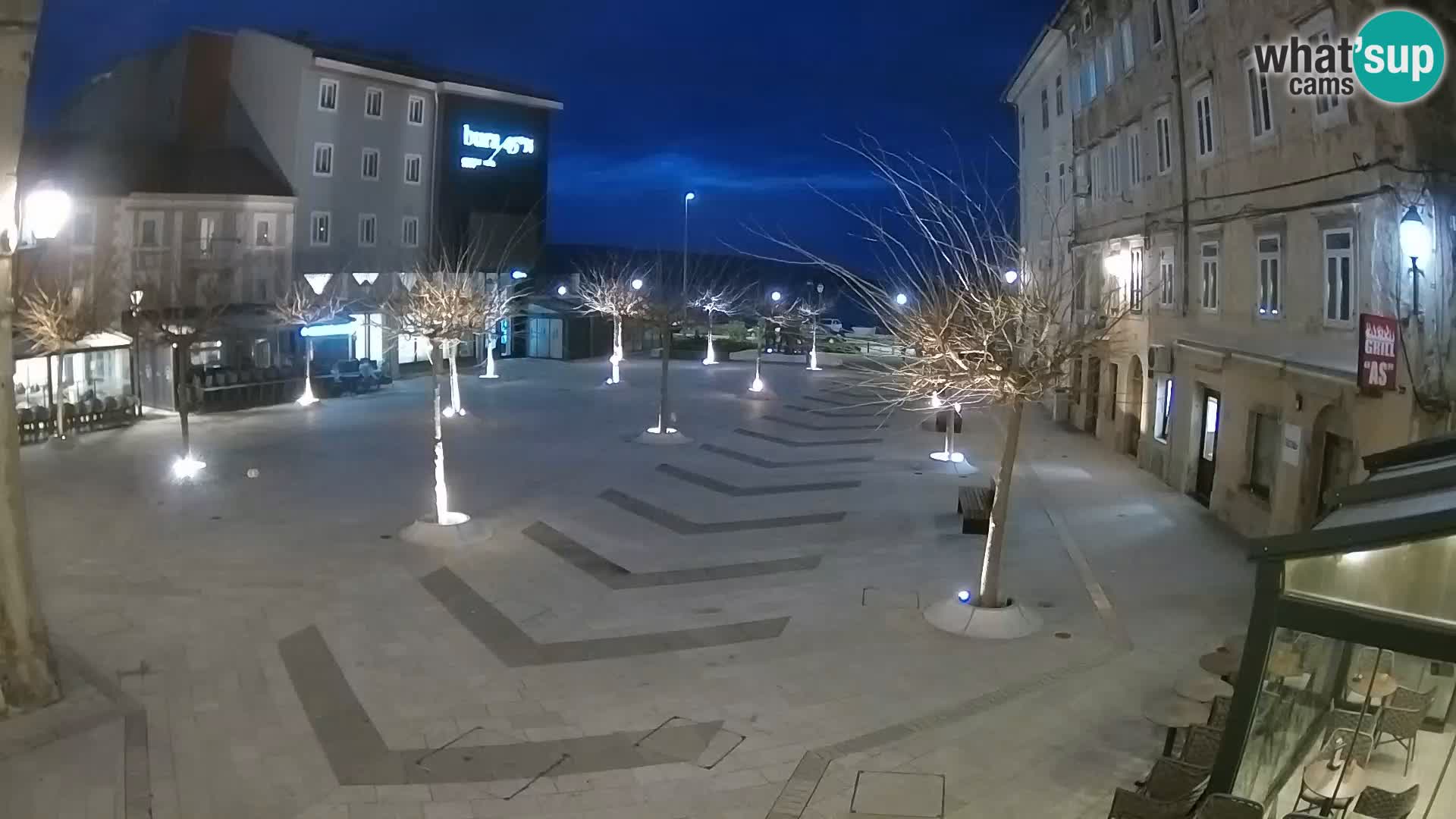 Centro de la ciudad de Senj – plaza Pavlin – Live Cam Dalmacia