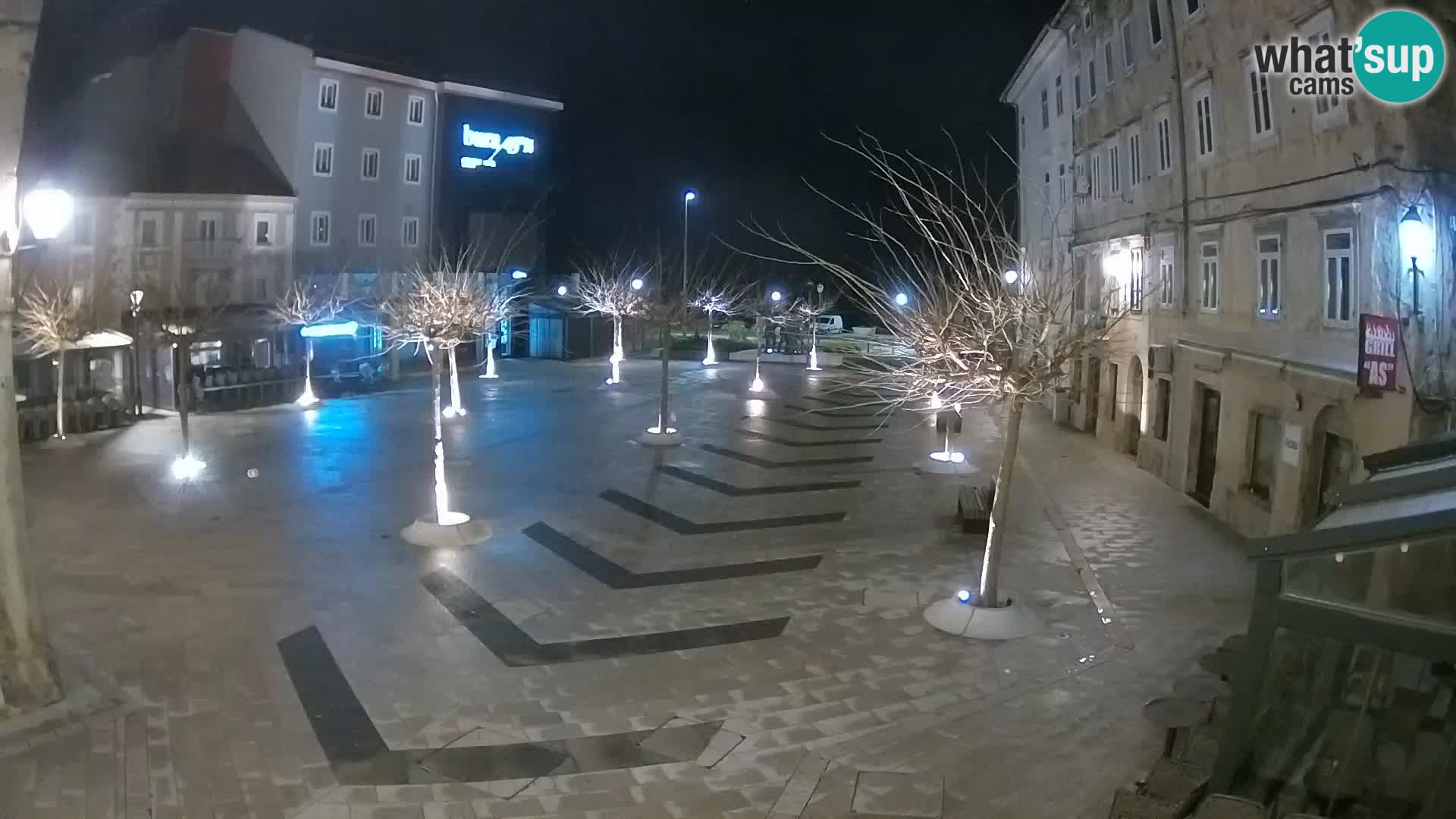 Centro de la ciudad de Senj – plaza Pavlin – Live Cam Dalmacia