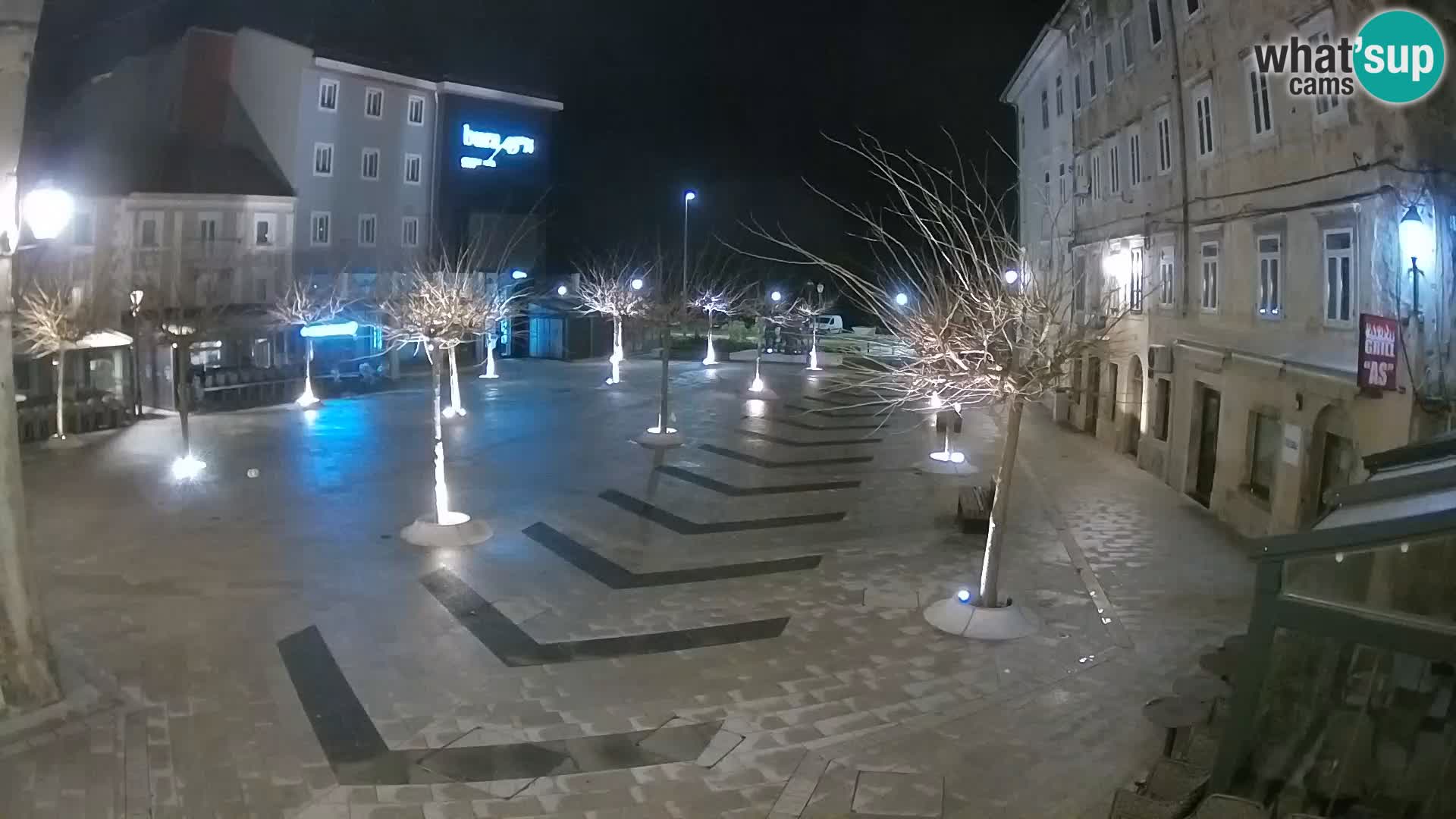 Zentrum der Stadt Senj – Pavlin platz – Live Cam Dalmatia