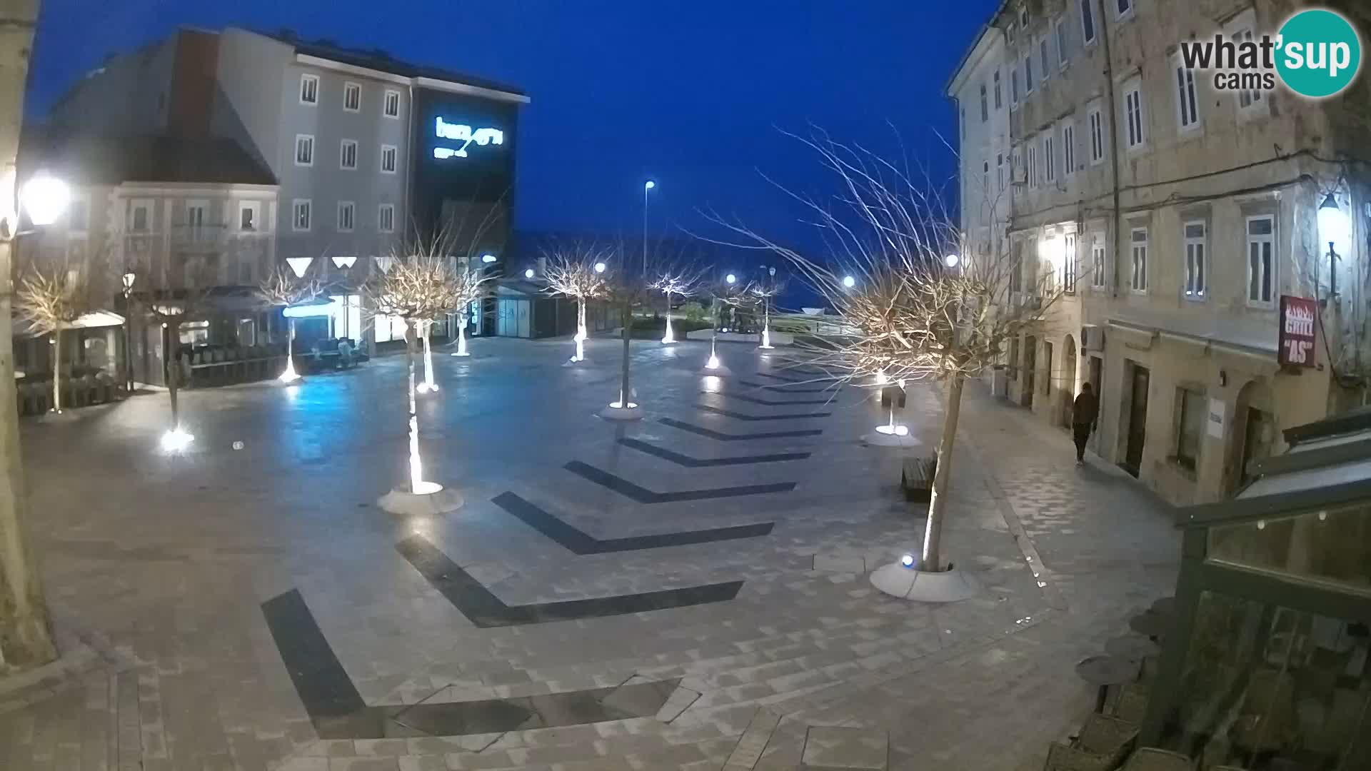 Center mesta Senj – Pavlinski trg – spletne kamere Dalmacija