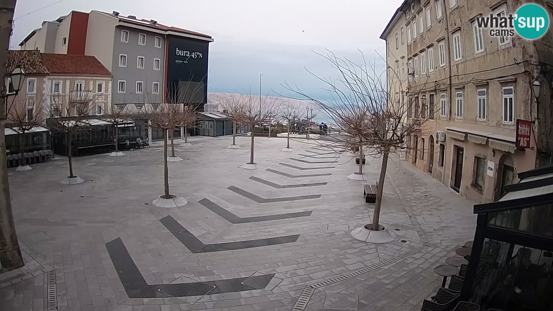 Center mesta Senj – Pavlinski trg – spletne kamere Dalmacija