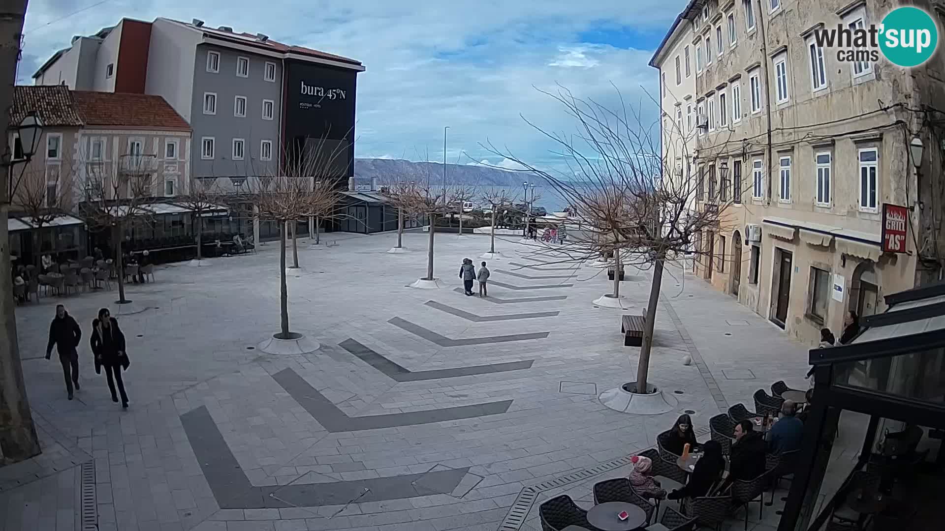 Center mesta Senj – Pavlinski trg – spletne kamere Dalmacija