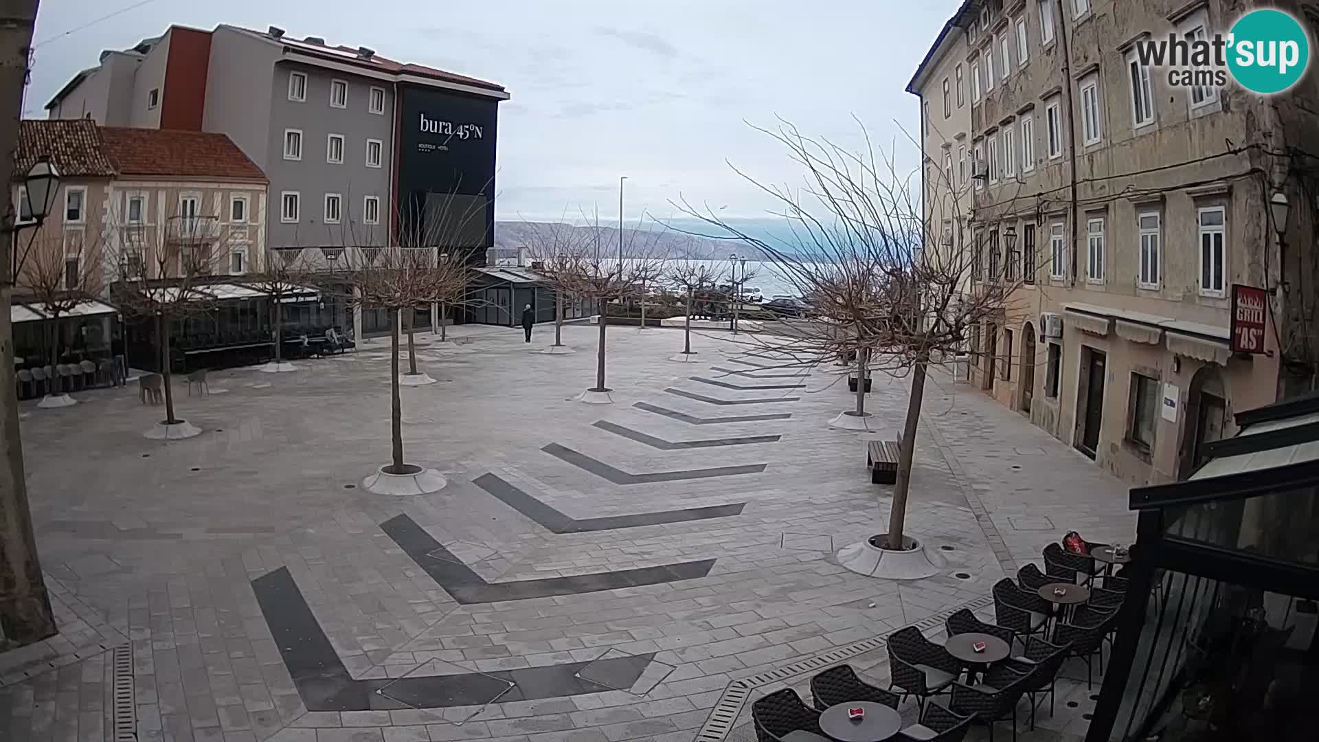 Center mesta Senj – Pavlinski trg – spletne kamere Dalmacija
