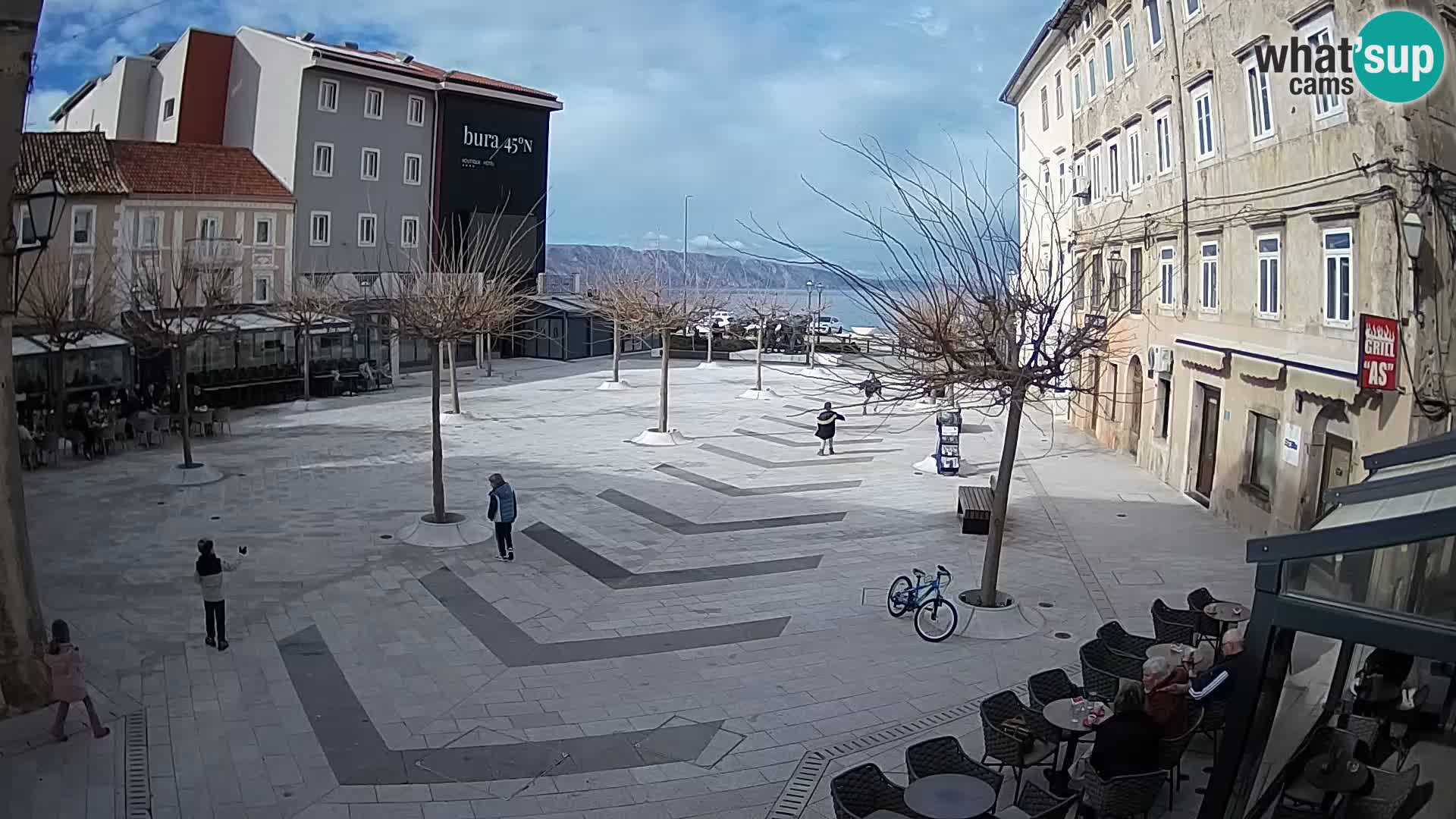 Center mesta Senj – Pavlinski trg – spletne kamere Dalmacija