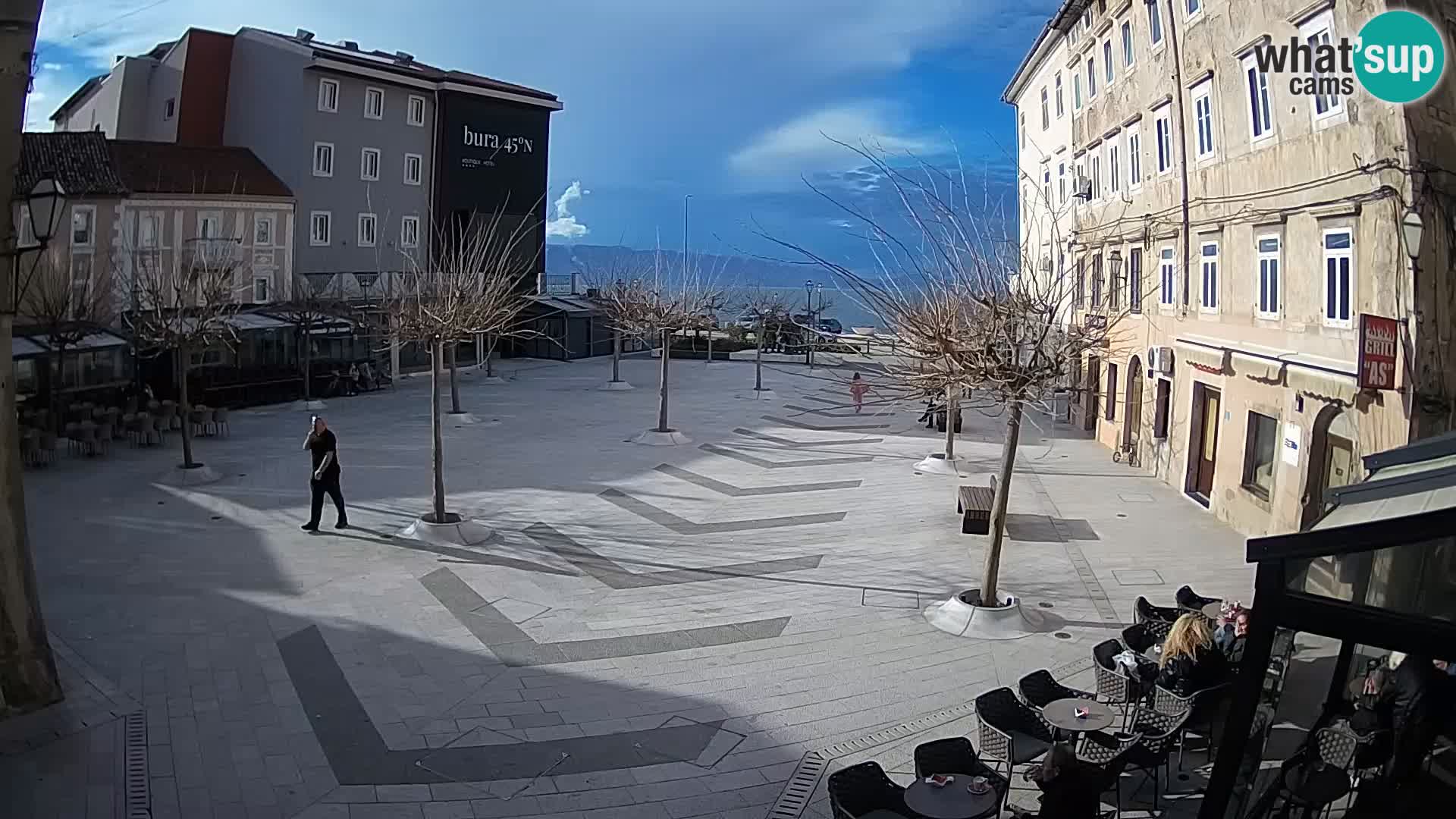 Center mesta Senj – Pavlinski trg – spletne kamere Dalmacija