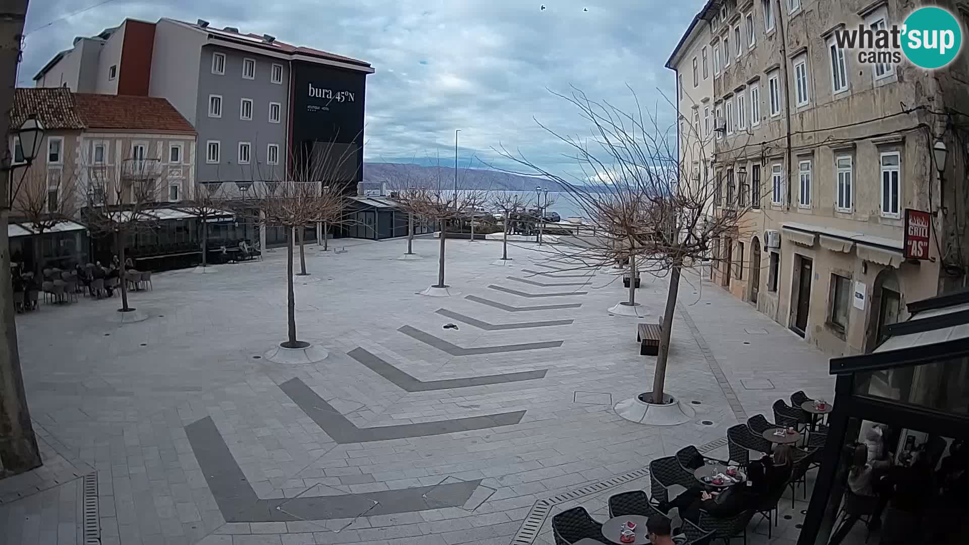 Center mesta Senj – Pavlinski trg – spletne kamere Dalmacija