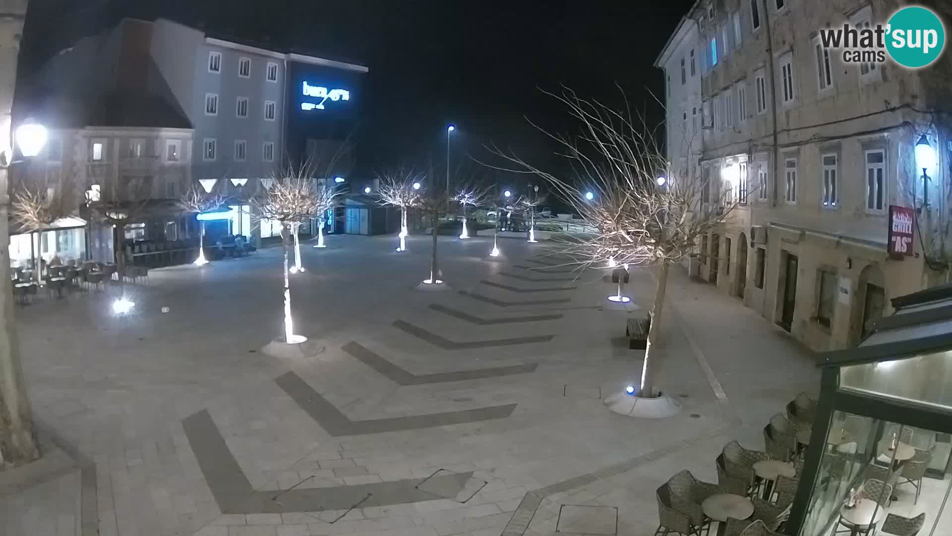 Zentrum der Stadt Senj – Pavlin platz – Live Cam Dalmatia