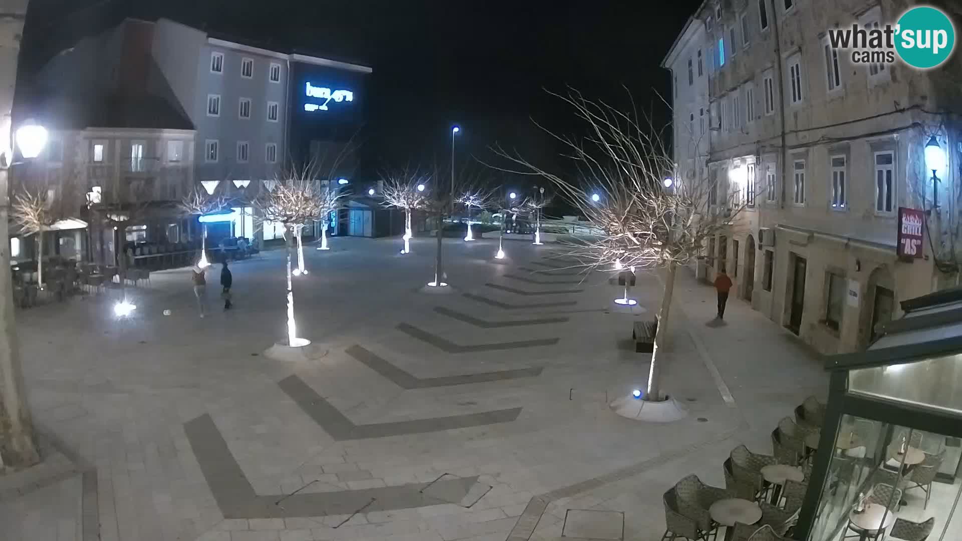 Zentrum der Stadt Senj – Pavlin platz – Live Cam Dalmatia