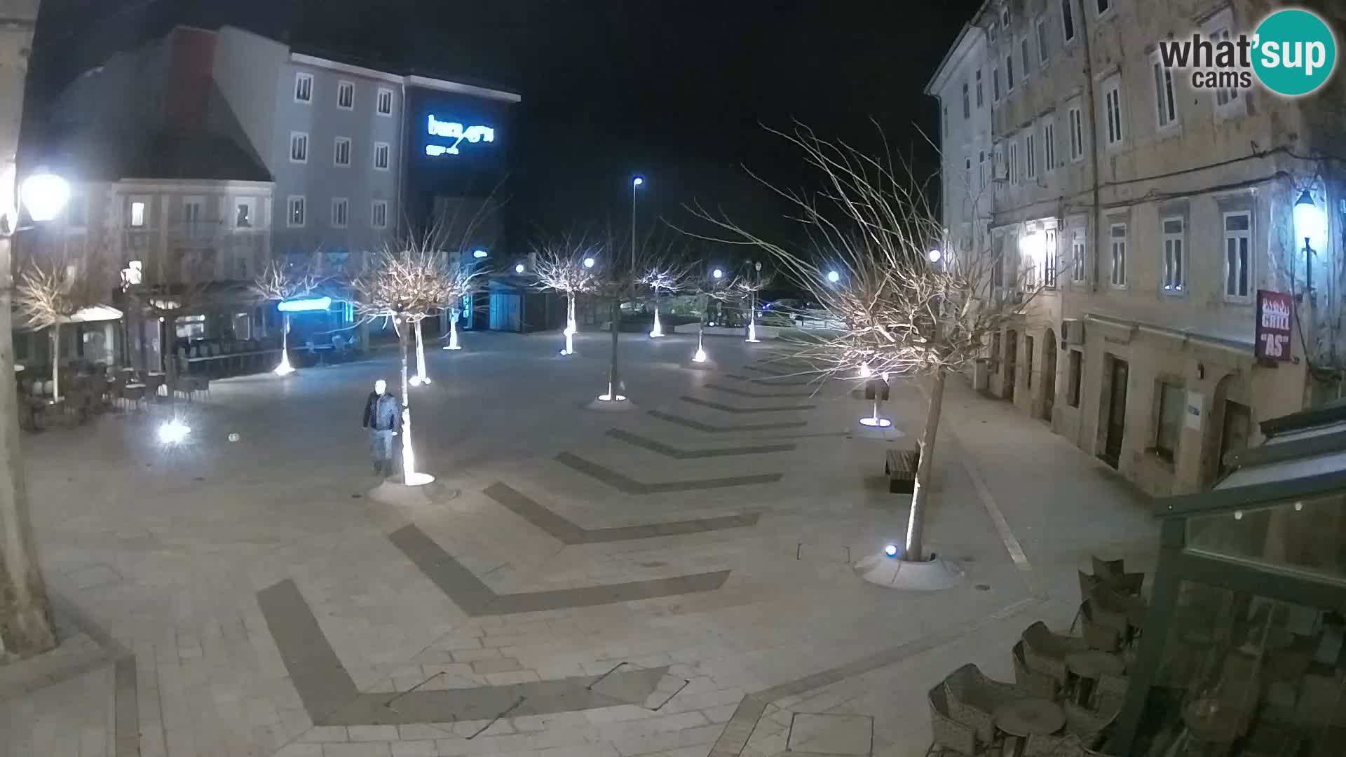 Zentrum der Stadt Senj – Pavlin platz – Live Cam Dalmatia
