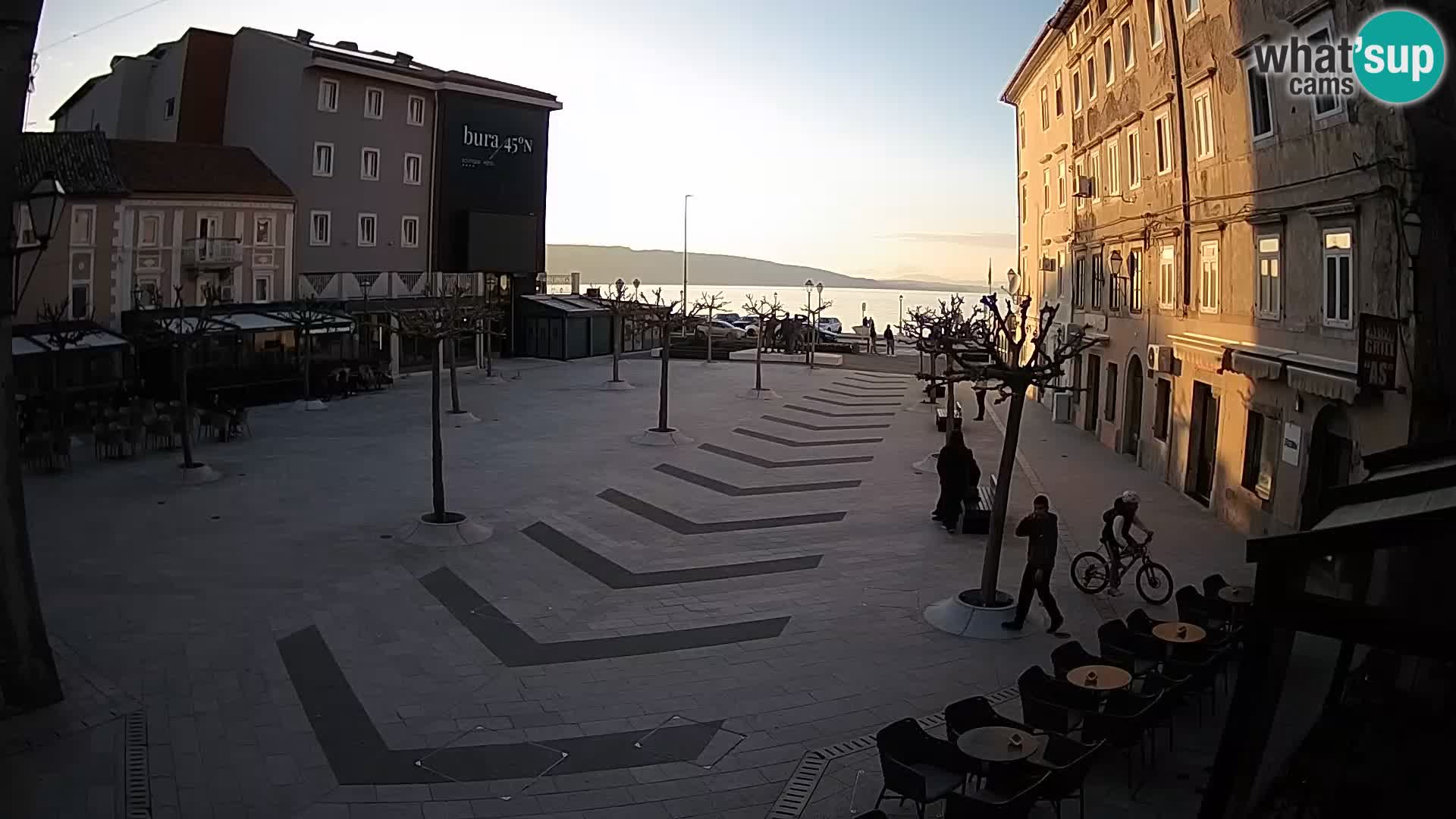 Centro de la ciudad de Senj – plaza Pavlin – Live Cam Dalmacia