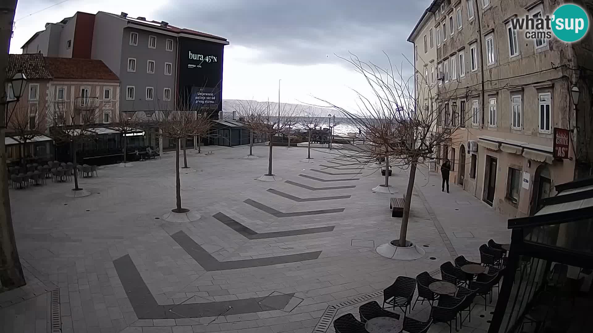 Zentrum der Stadt Senj – Pavlin platz – Live Cam Dalmatia