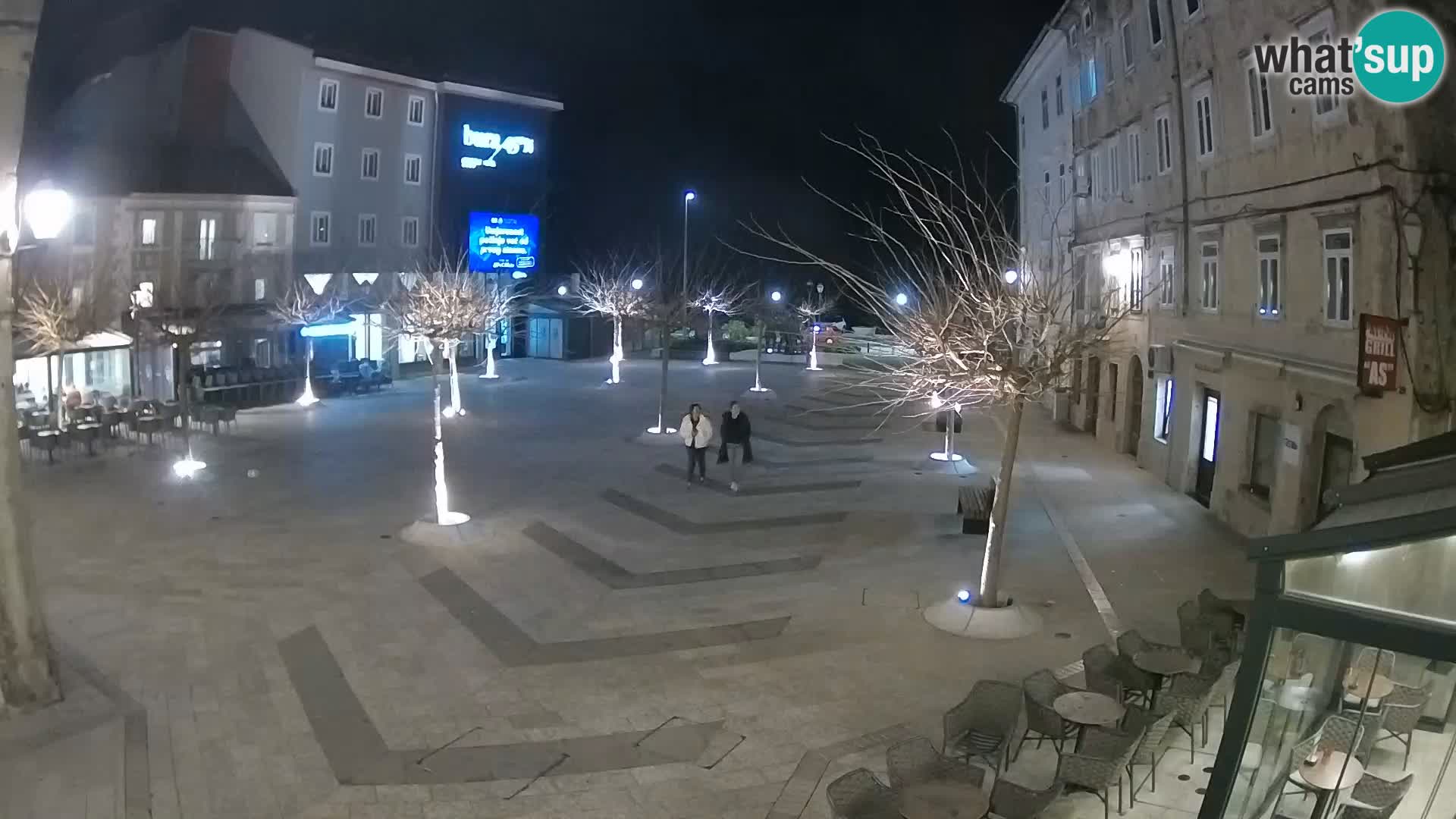 Zentrum der Stadt Senj – Pavlin platz – Live Cam Dalmatia