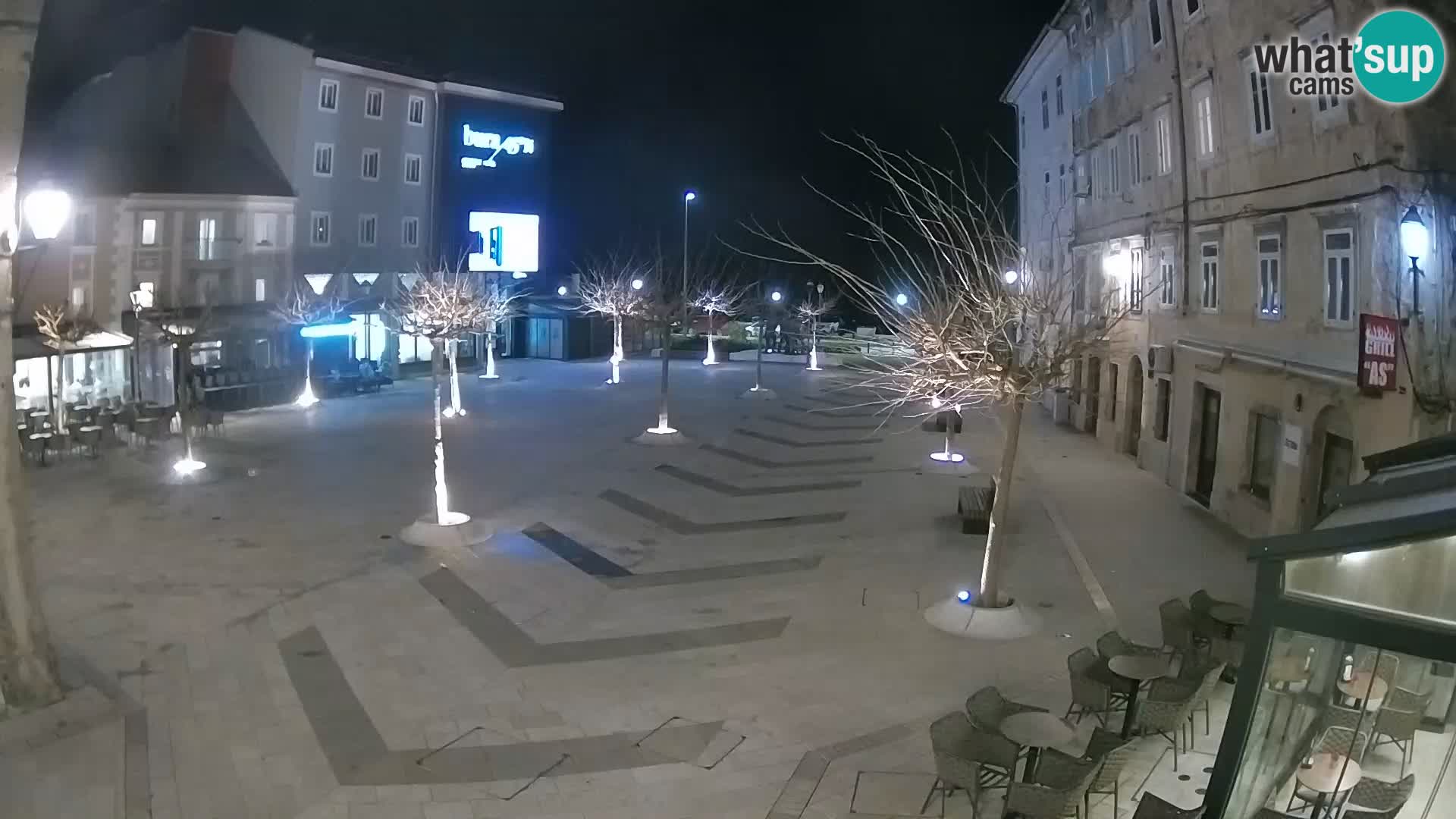 Zentrum der Stadt Senj – Pavlin platz – Live Cam Dalmatia