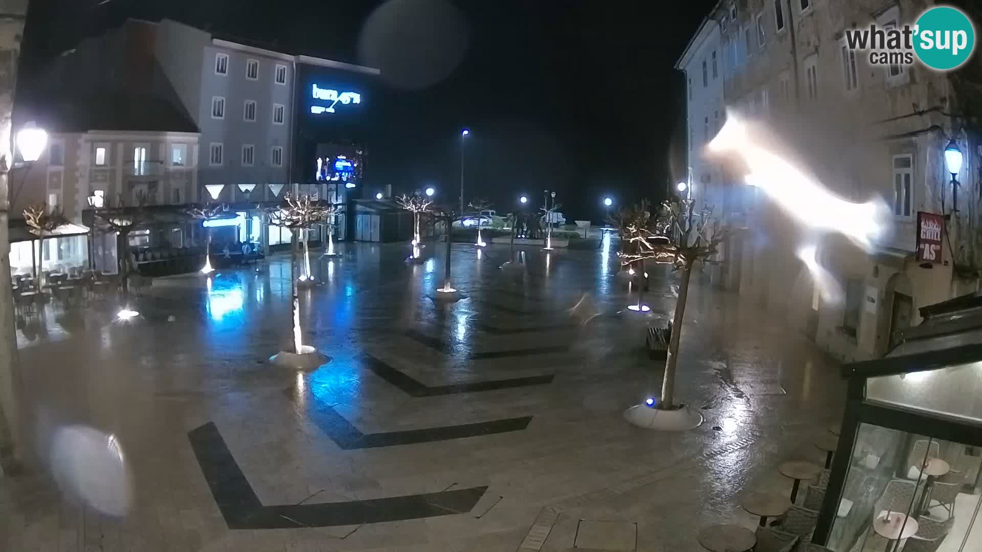 Centar grada Senja – Pavlinski trg – web kamere Dalmacija