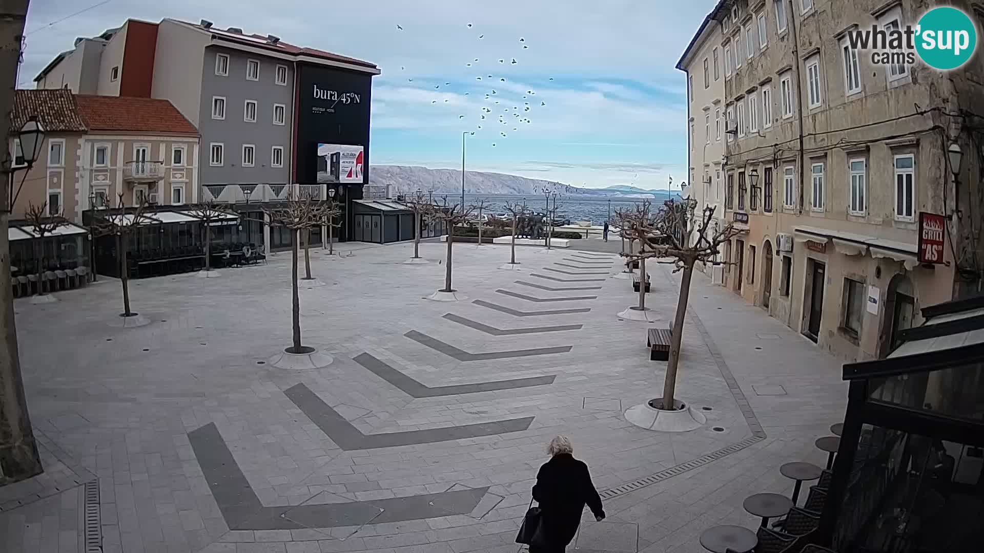 Zentrum der Stadt Senj – Pavlin platz – Live Cam Dalmatia