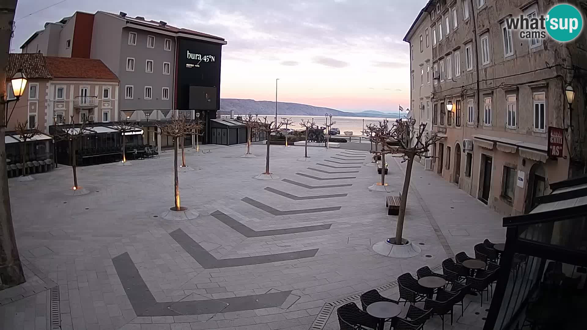 Zentrum der Stadt Senj – Pavlin platz – Live Cam Dalmatia