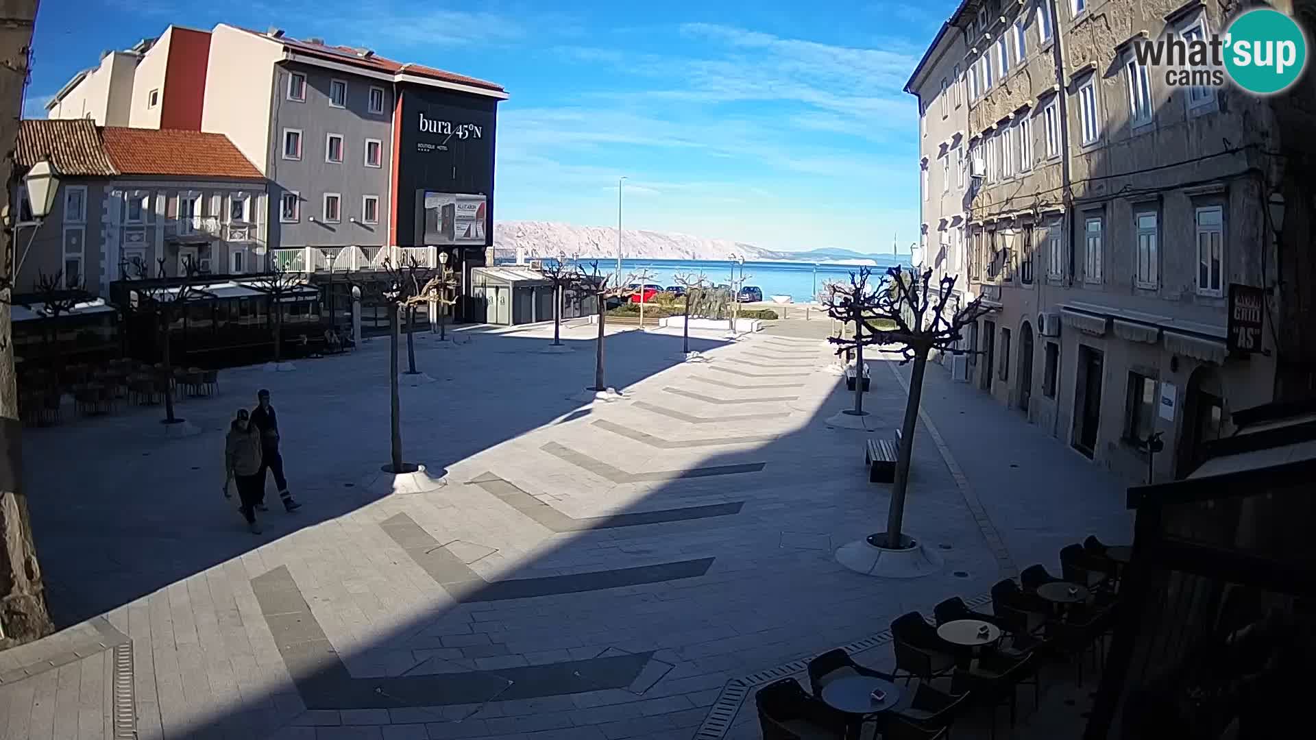 Centar grada Senja – Pavlinski trg – web kamere Dalmacija