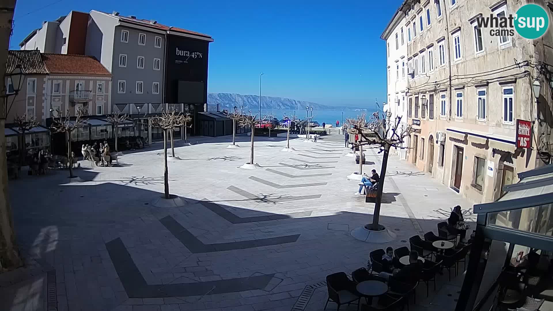 Center mesta Senj – Pavlinski trg – spletne kamere Dalmacija