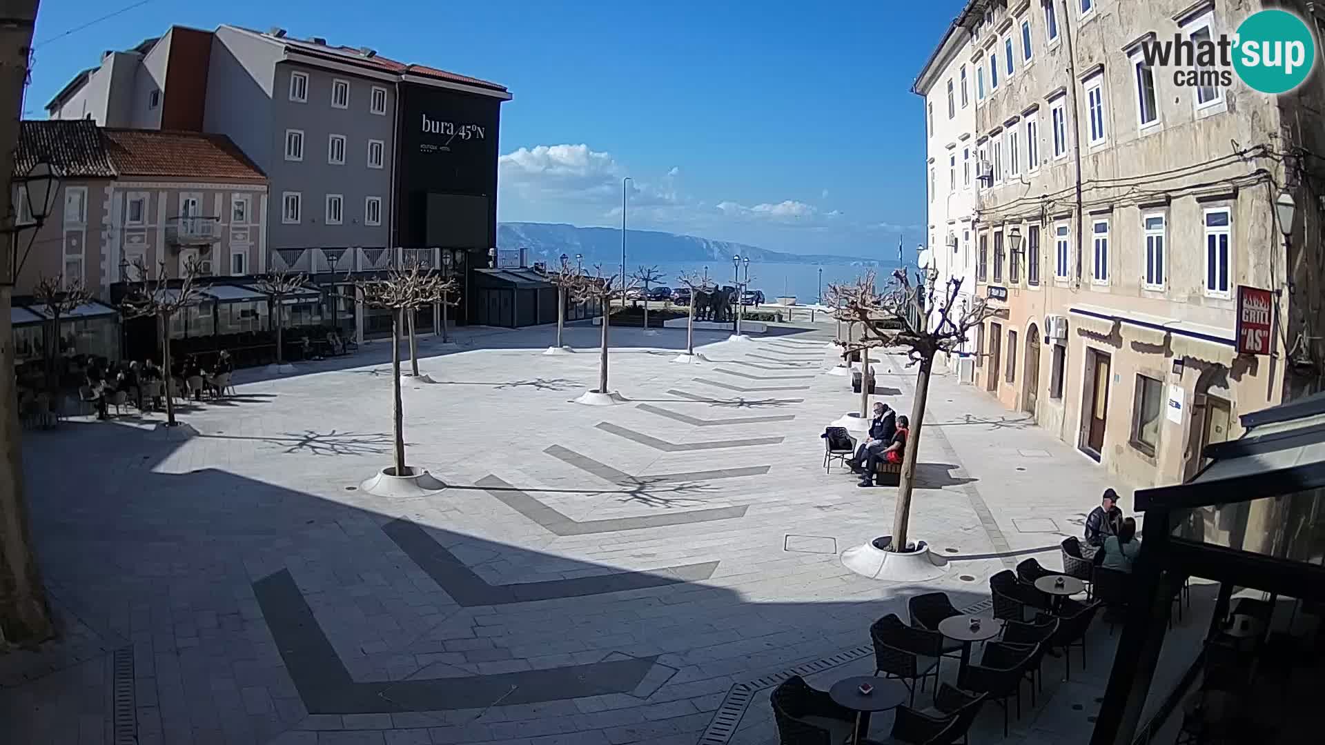 Centre de la ville de Senj – Place Pavlin – Live Cam Dalmatie