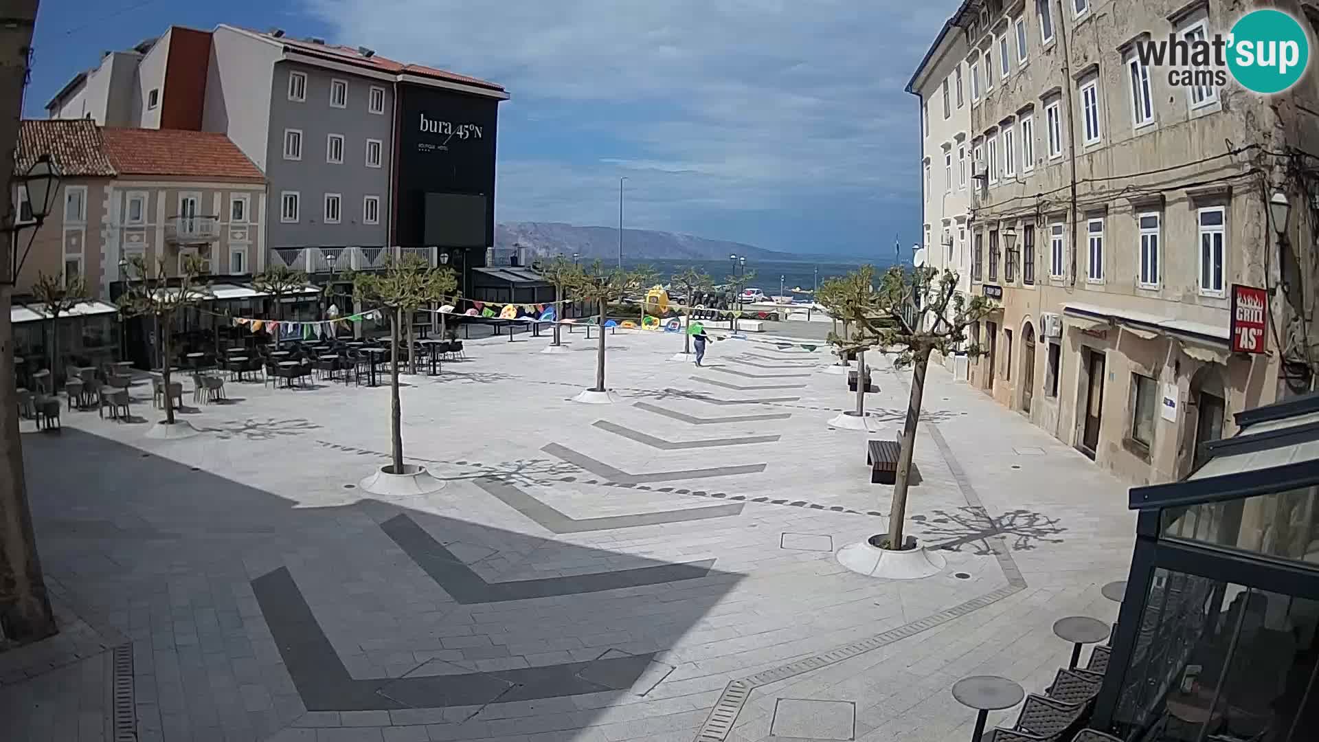 Centar grada Senja – Pavlinski trg – web kamere Dalmacija