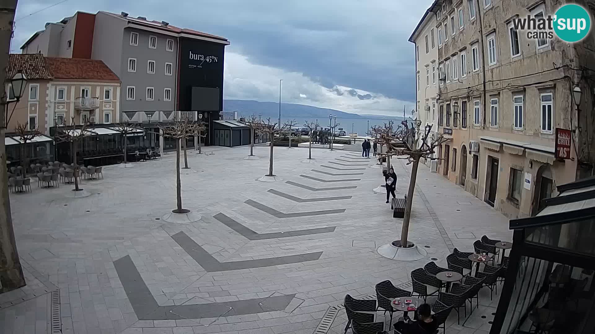 Center mesta Senj – Pavlinski trg – spletne kamere Dalmacija